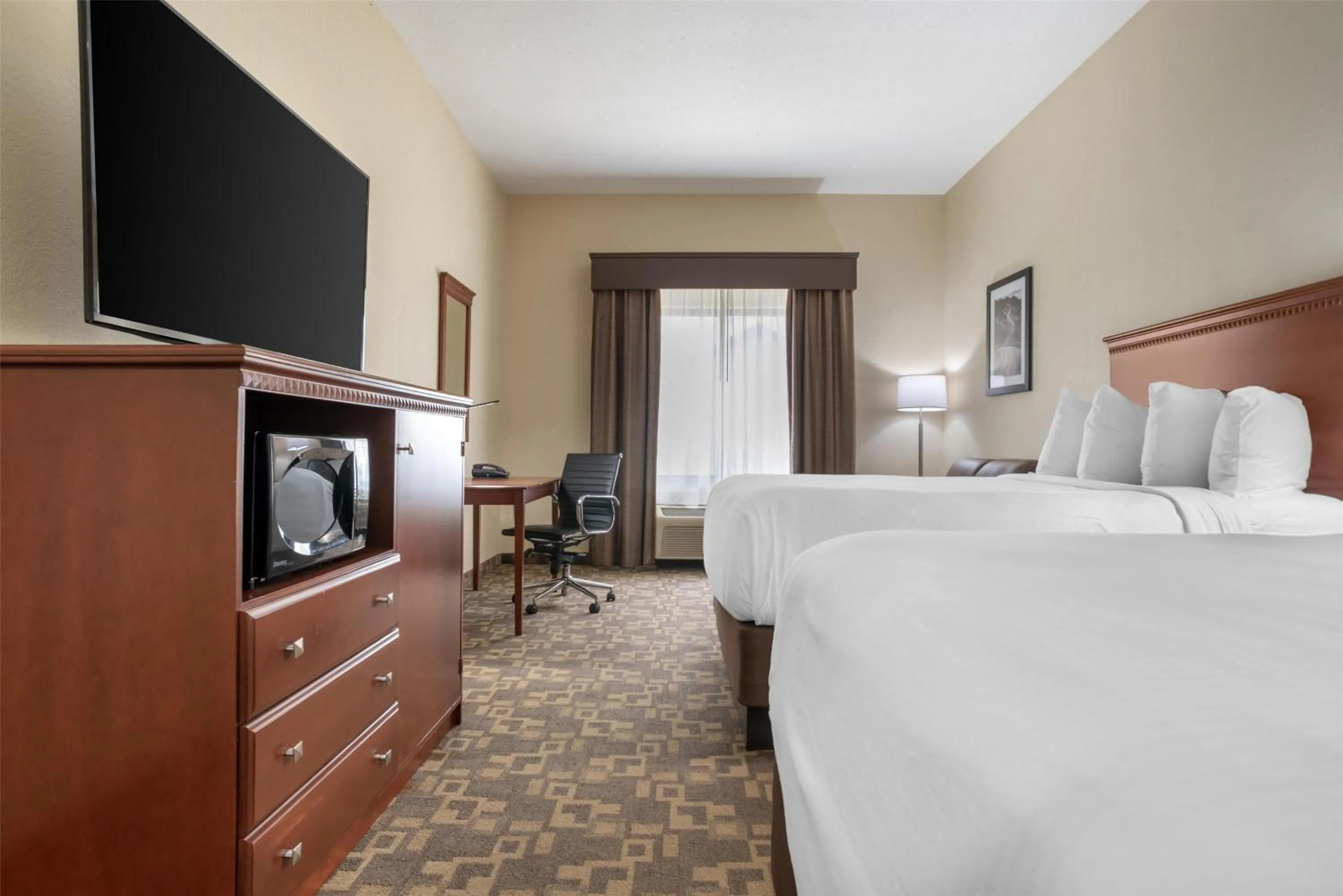 Bedroom, Bed in Best Western Opp Inn