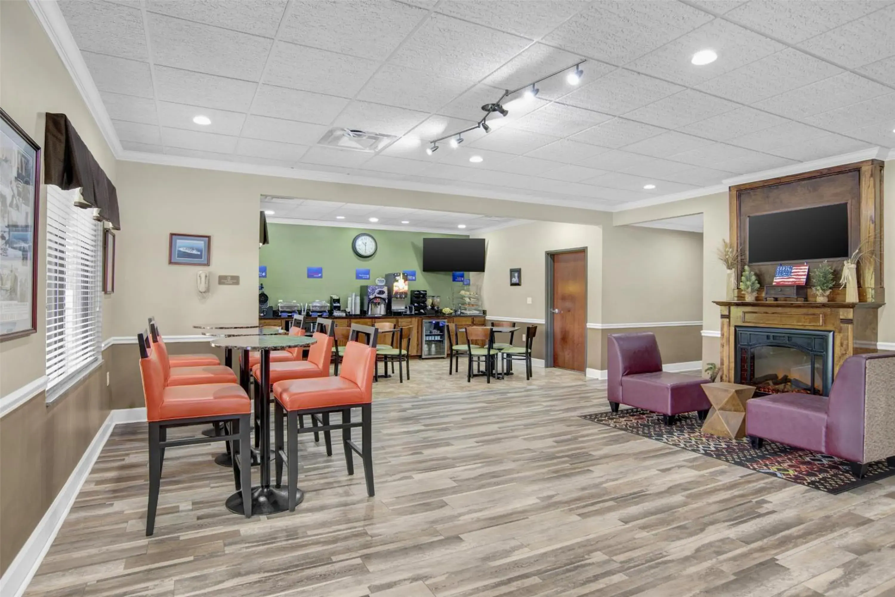 Lobby or reception in Best Western Opp Inn Lobby or reception in Best Western Opp Inn