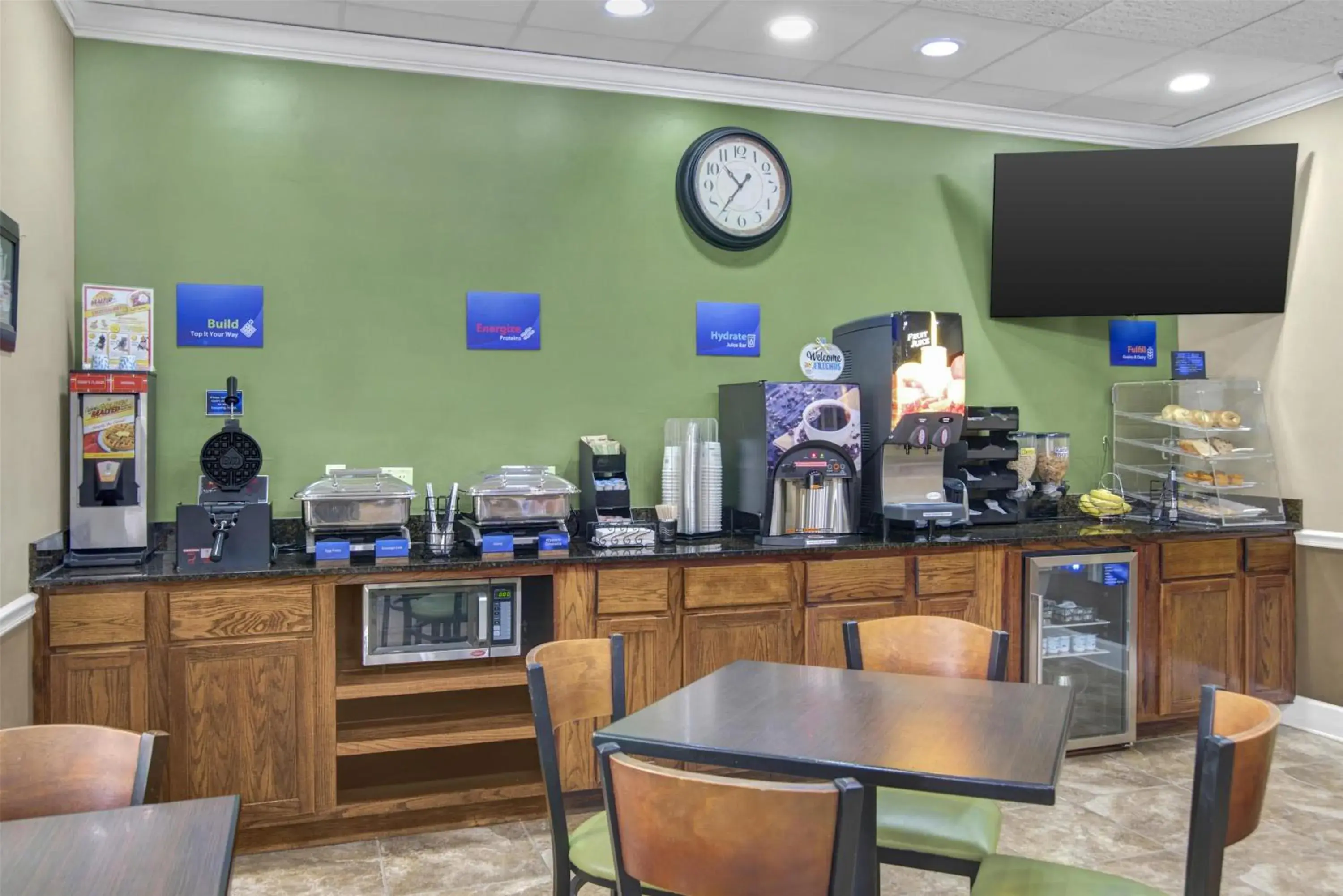 Breakfast in Best Western Opp Inn Breakfast in Best Western Opp Inn