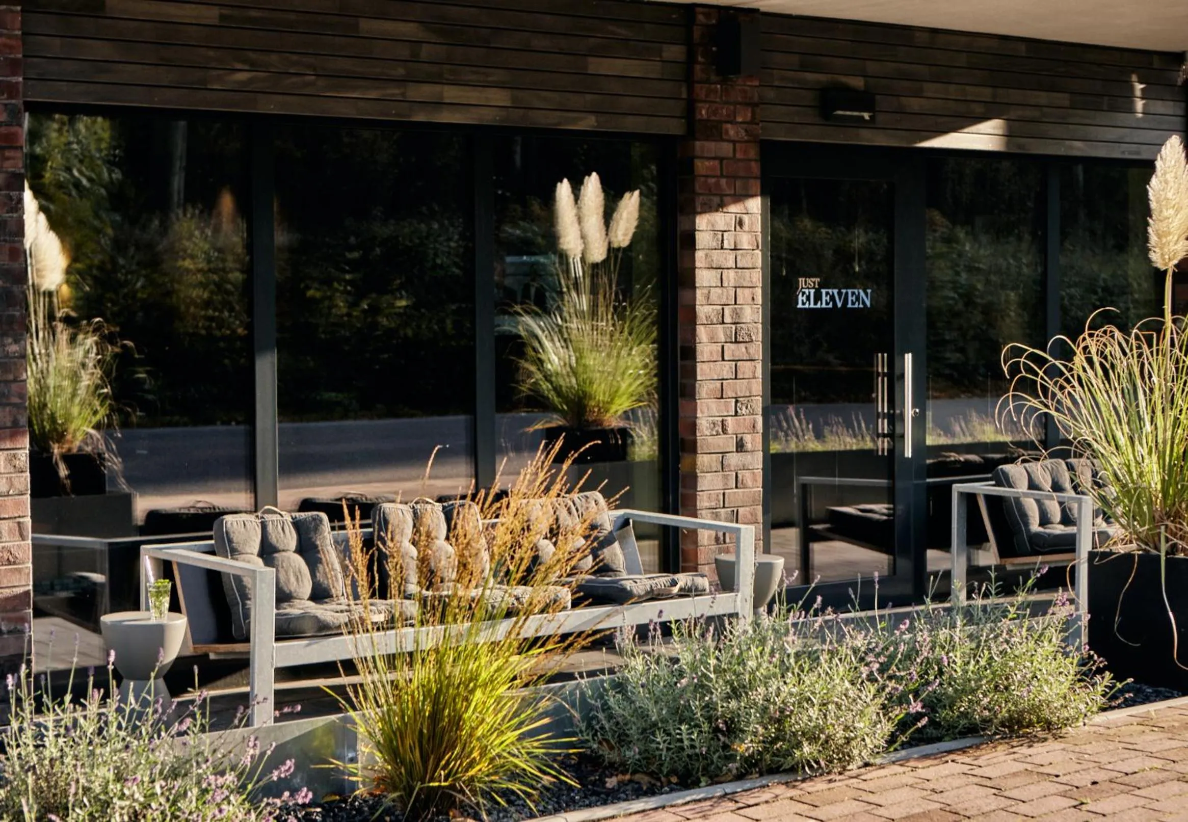 Facade/entrance in Just Eleven