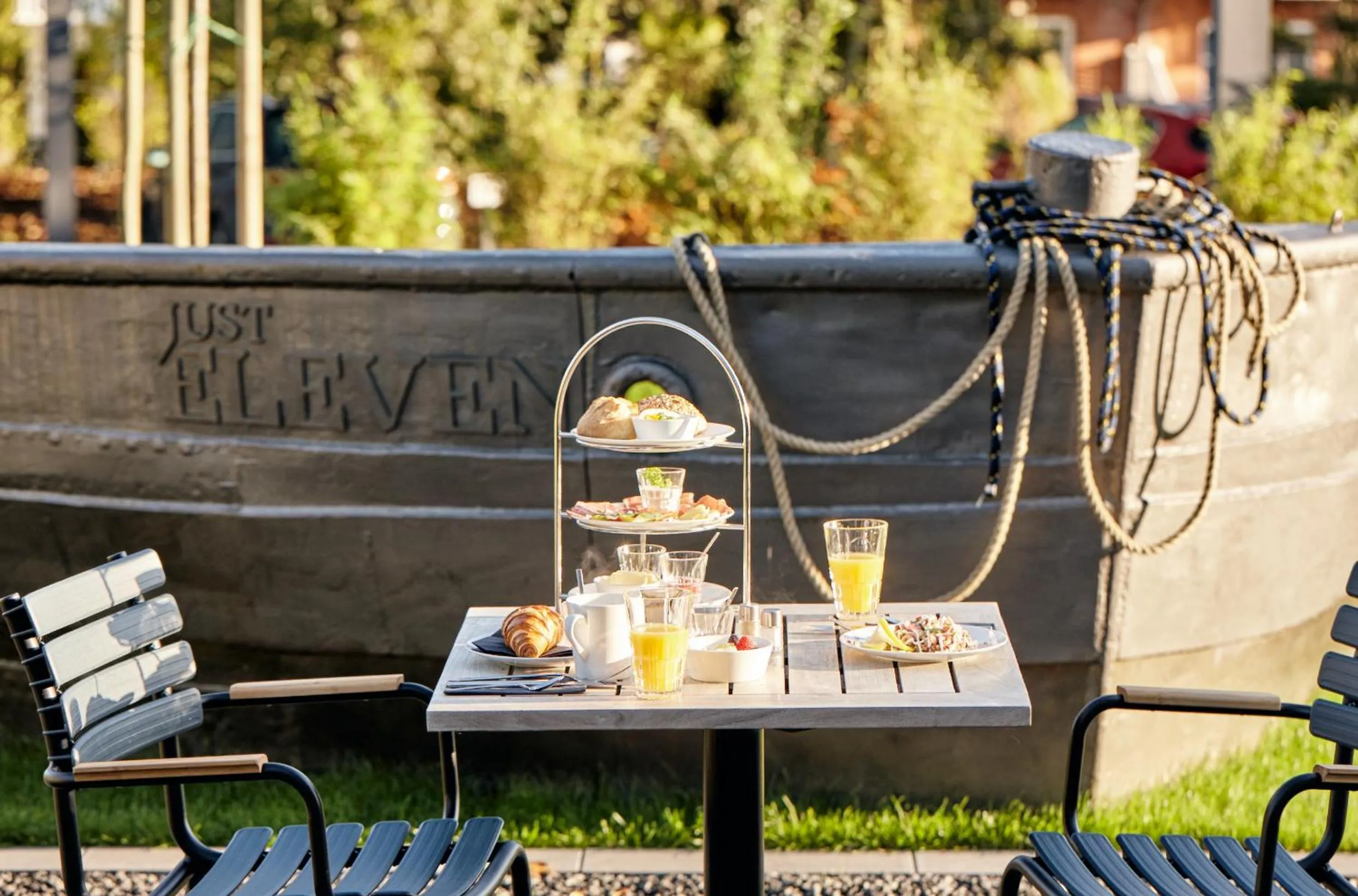 Garden in Just Eleven