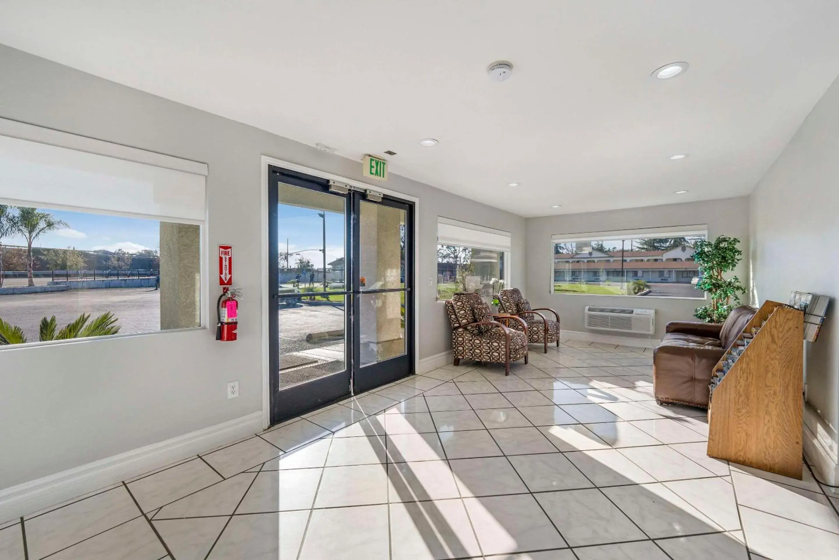 Lobby or reception in Rodeway Inn Stockton Highway 99 Lobby or reception in Rodeway Inn Stockton Highway 99