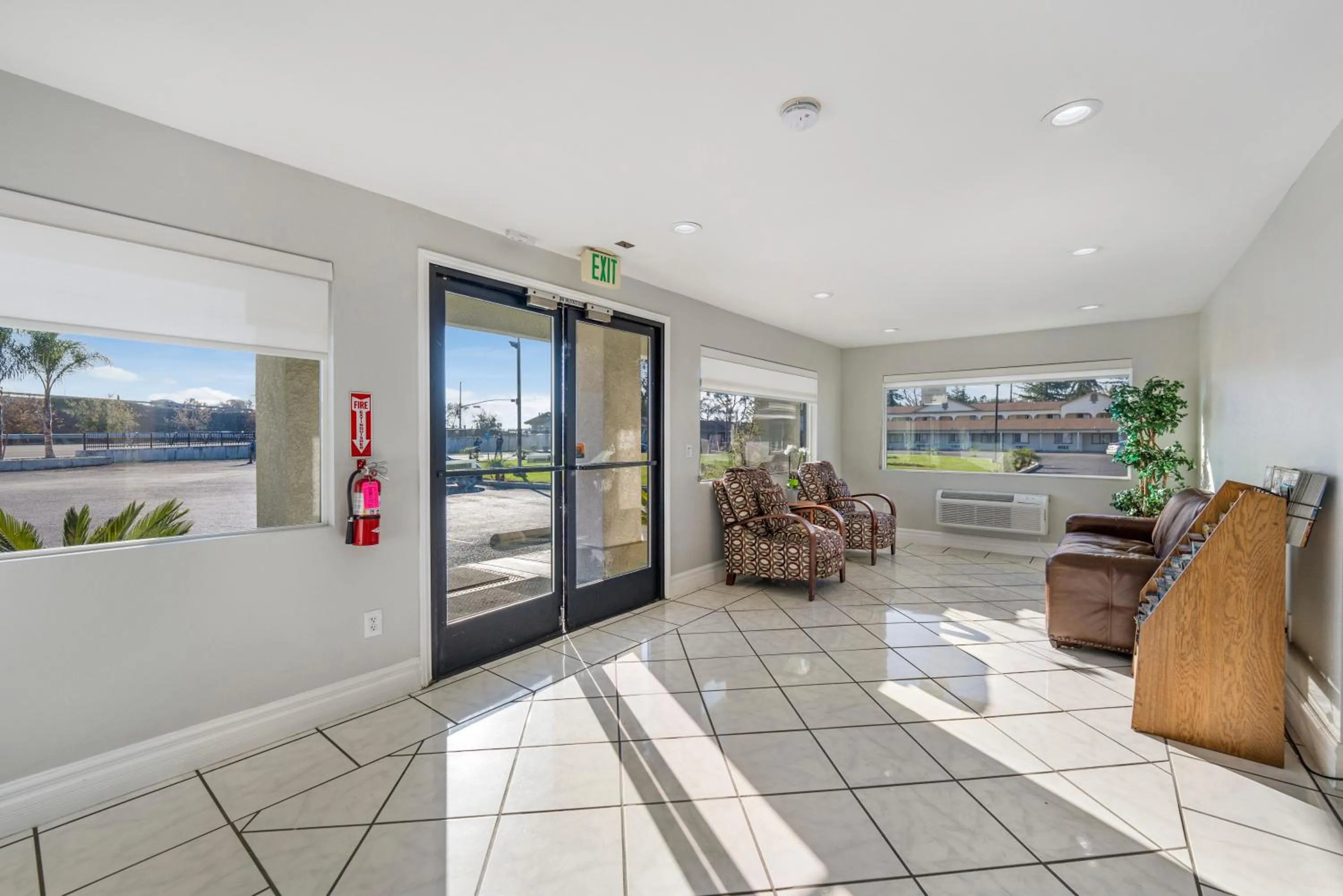 Lobby or reception in Rodeway Inn Stockton Highway 99
