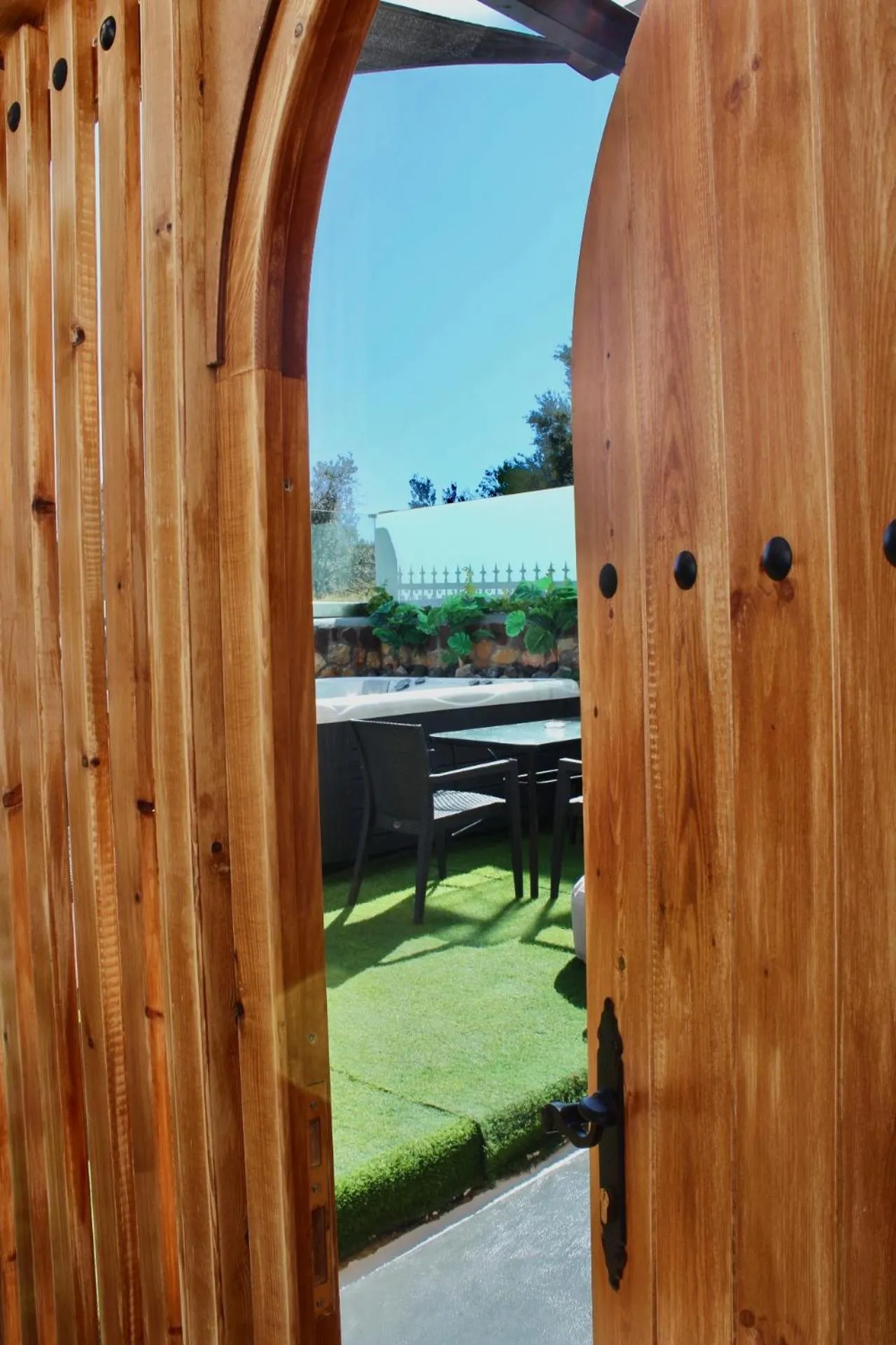 Facade/entrance in Villa Galaxy Santorini