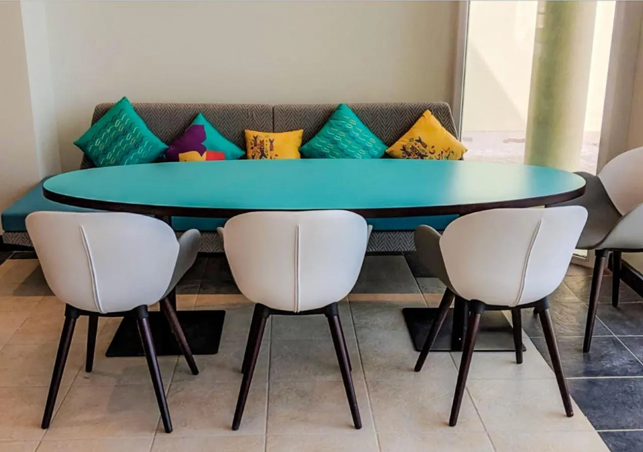 Communal lounge/ TV room in Atana Stay Al Ashkara