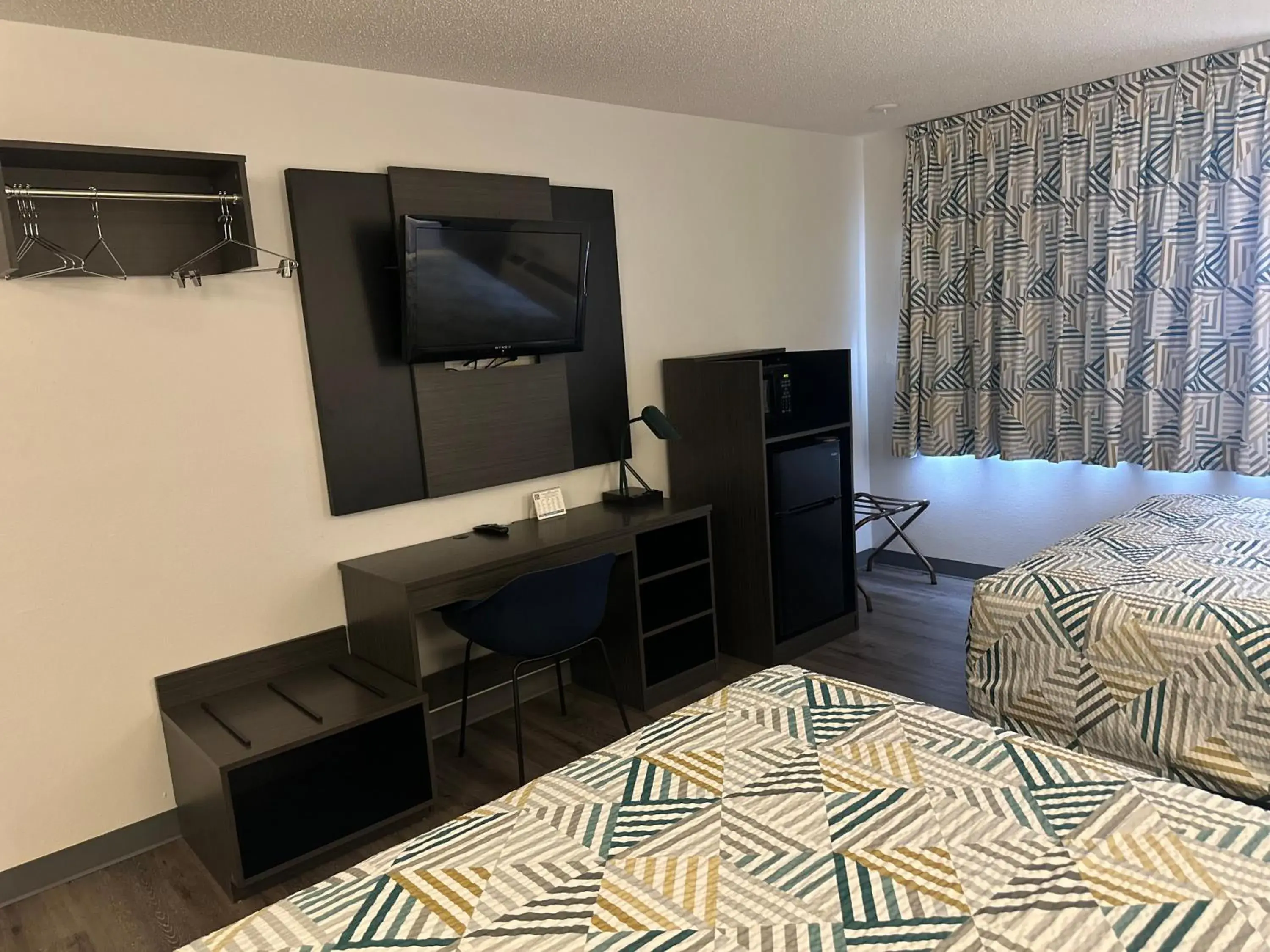 Queen Room with Two Queen Beds - single occupancy - Disability Access - Non-Smoking in Motel 6-Wisconsin Rapids, WI Queen Room with Two Queen Beds - single occupancy - Disability Access - Non-Smoking in Motel 6-Wisconsin Rapids, WI