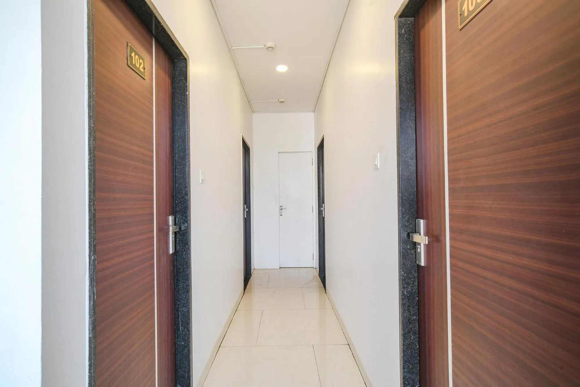 Lobby or reception in FabHotel S Pride