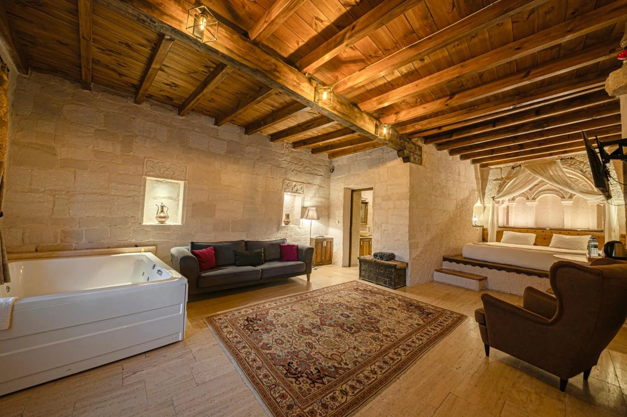 Living room, Bed in Corner İn Cappadocia