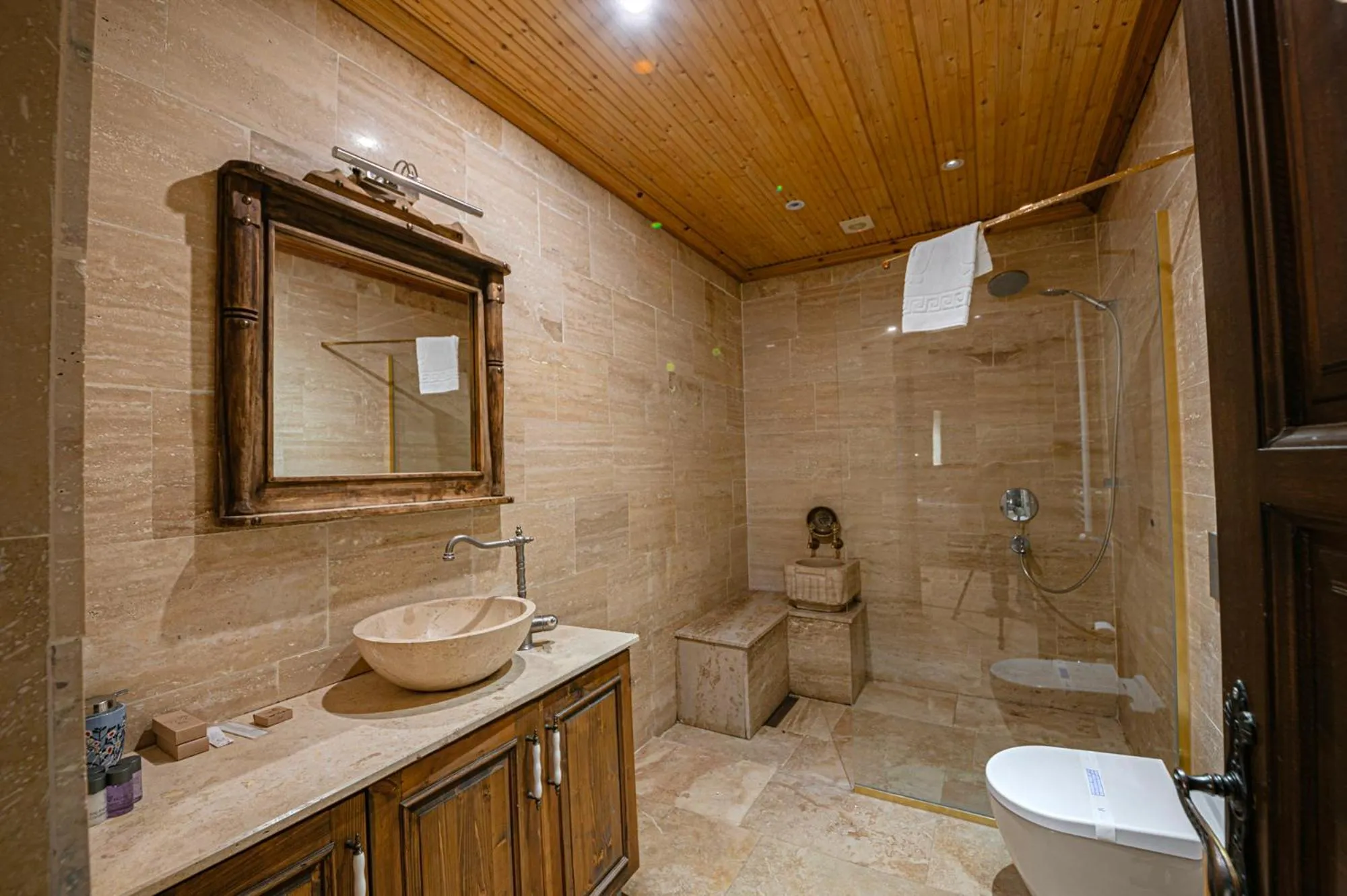 Shower in Corner İn Cappadocia