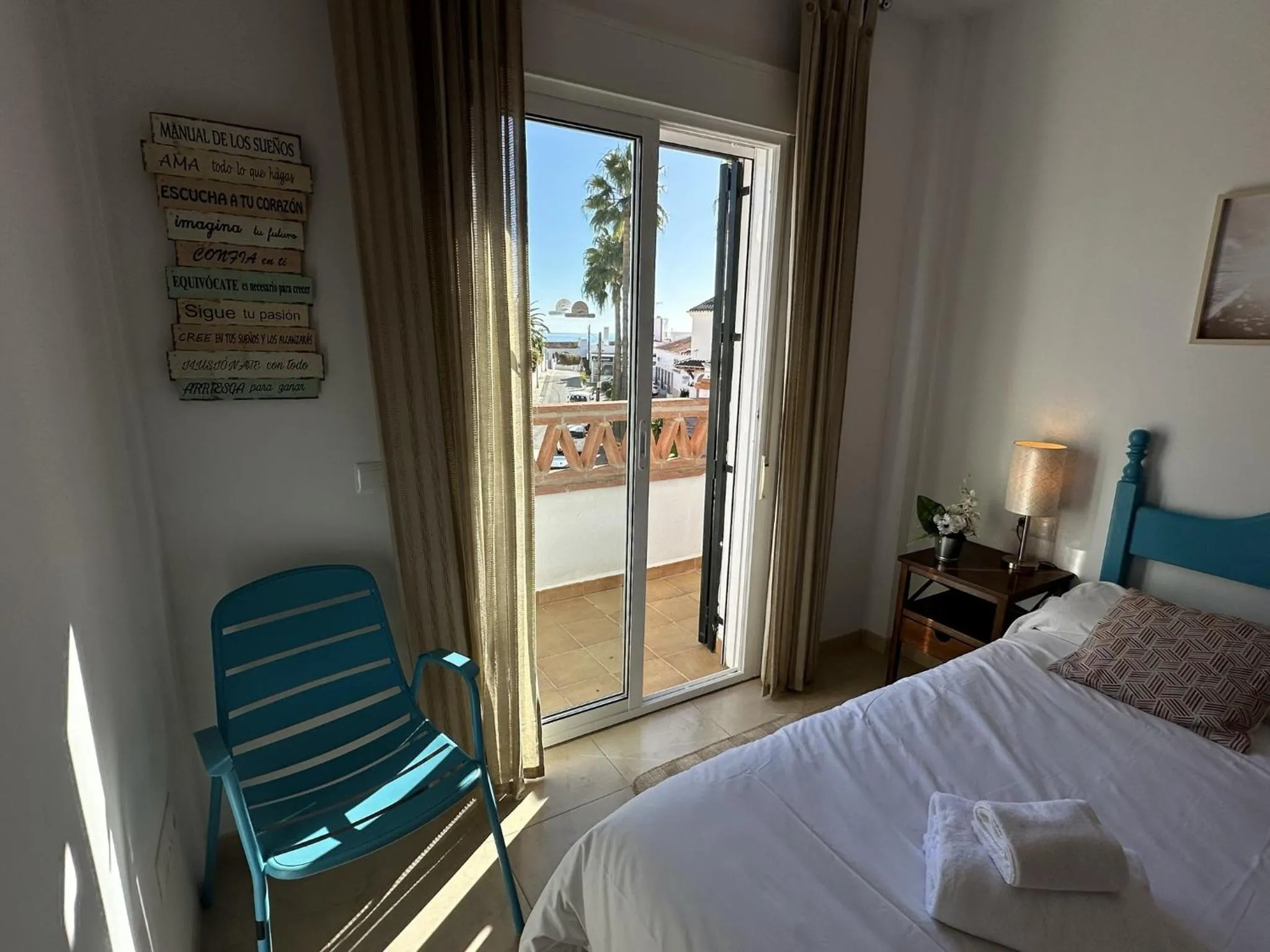 Bed in Nerja Paradise Rentals - Apt Chimenea A1E