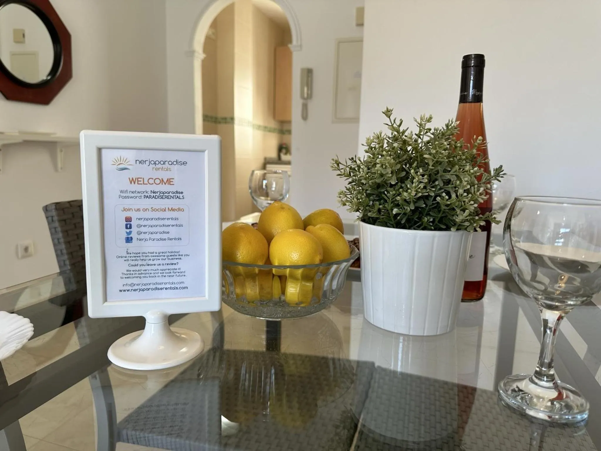 Dining area in Nerja Paradise Rentals - Apt Chimenea A1E