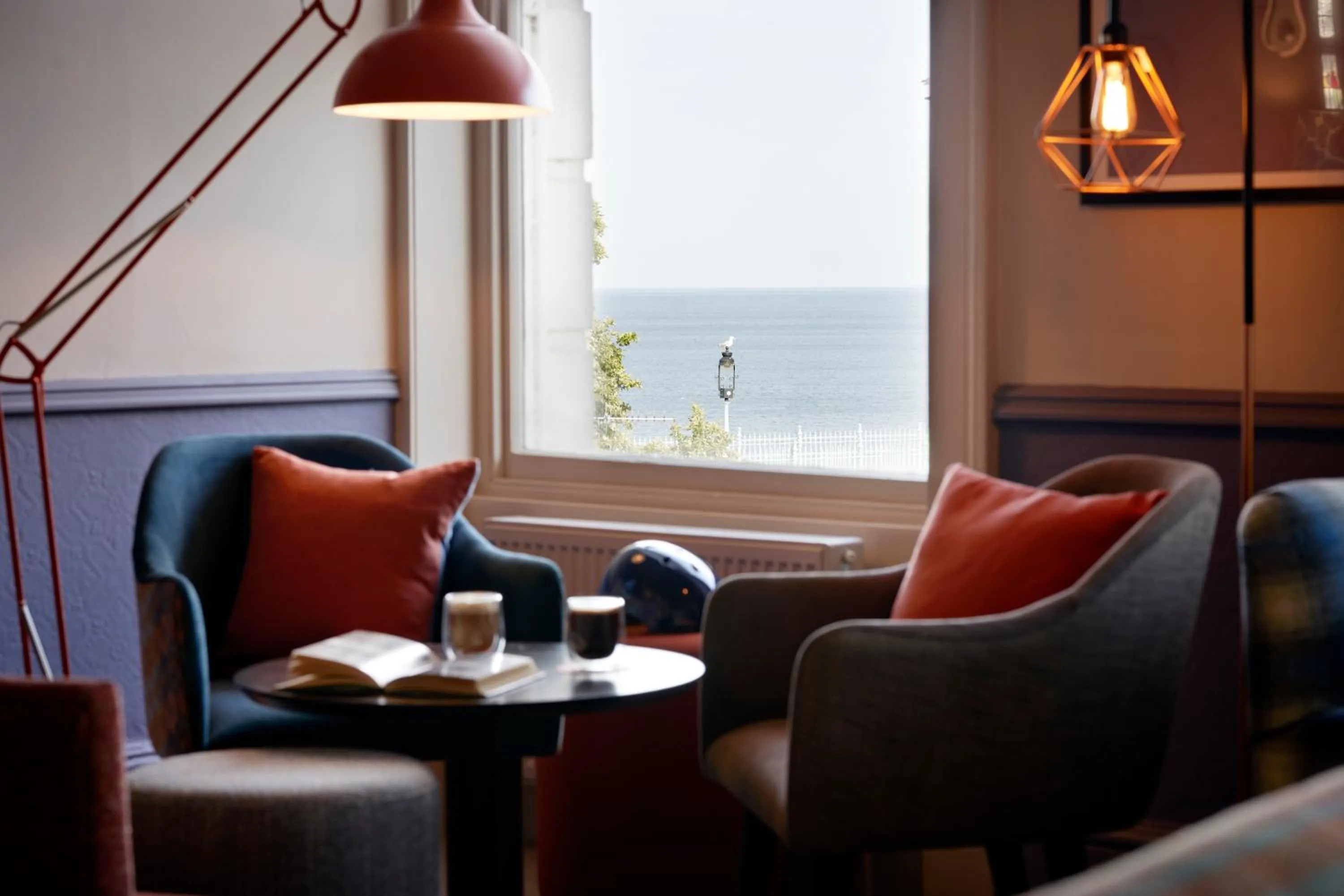 Lounge or bar in Bike & Boot Inns Scarborough - Leisure Hotels for Now