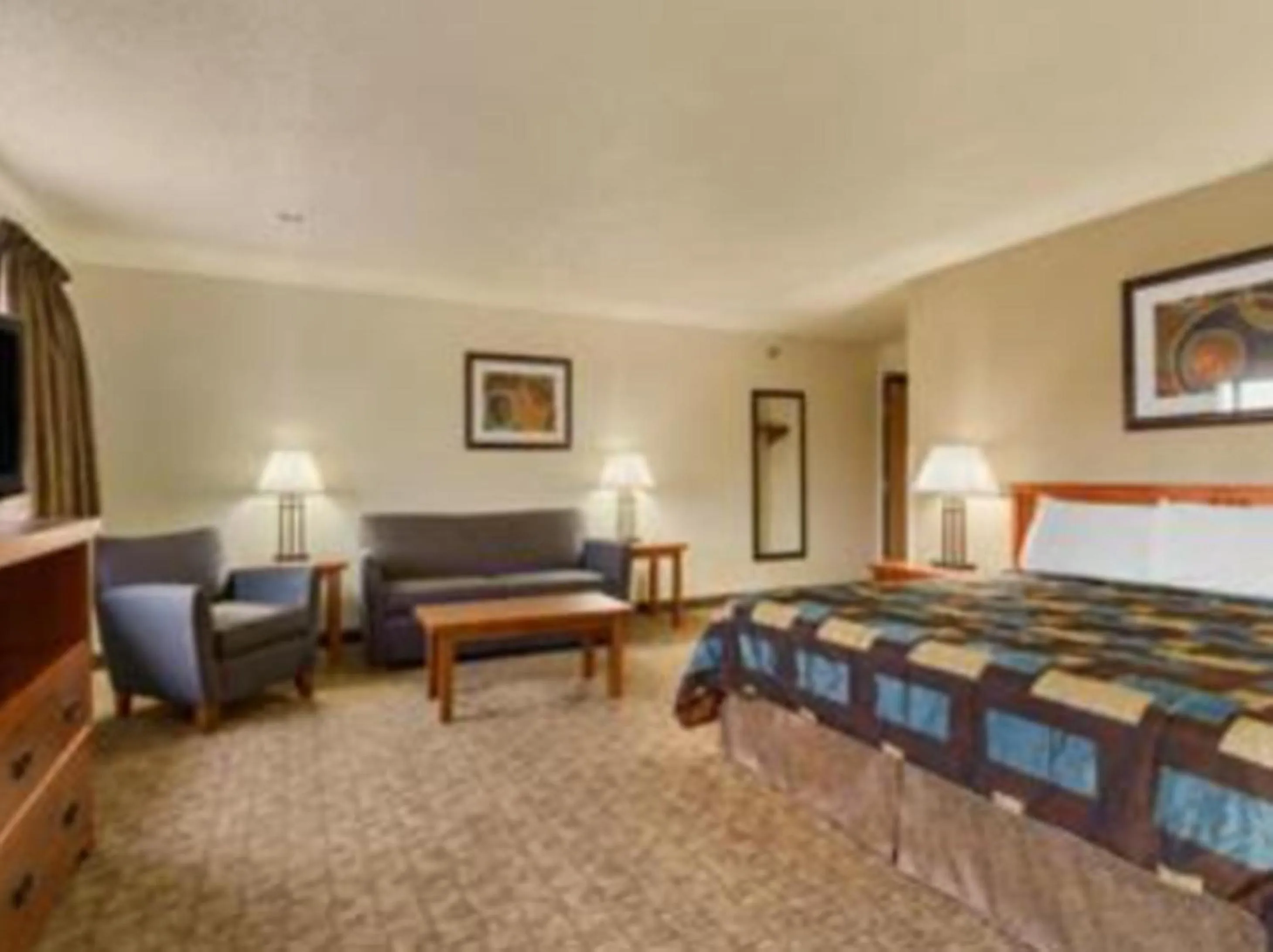 Bed in Super 8 by Wyndham Ripley