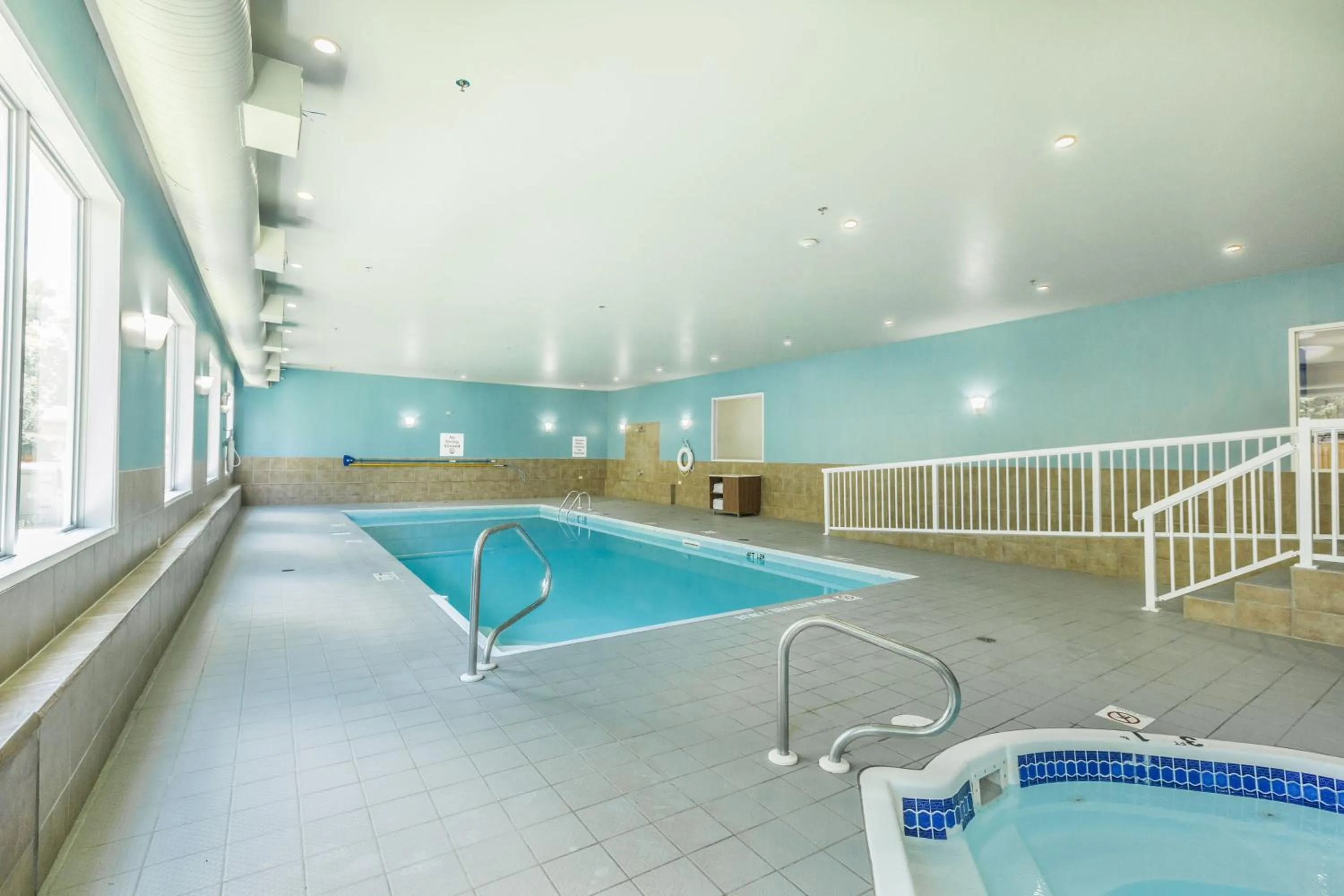 Holiday Inn Express & Suites-Regina-South by IHG