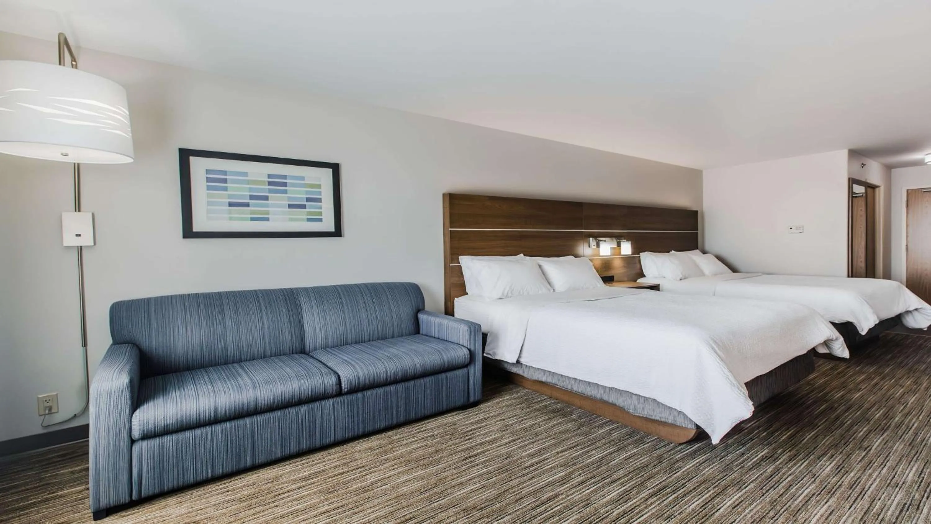 Photo of the whole room, Bed in Holiday Inn Express & Suites-Regina-South by IHG