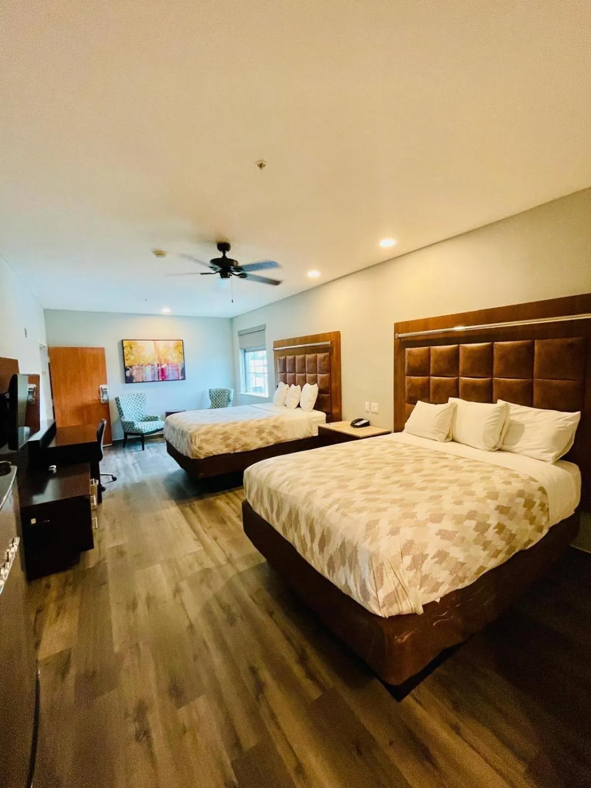 Bedroom, Bed in Americas Best Value Inn La Porte