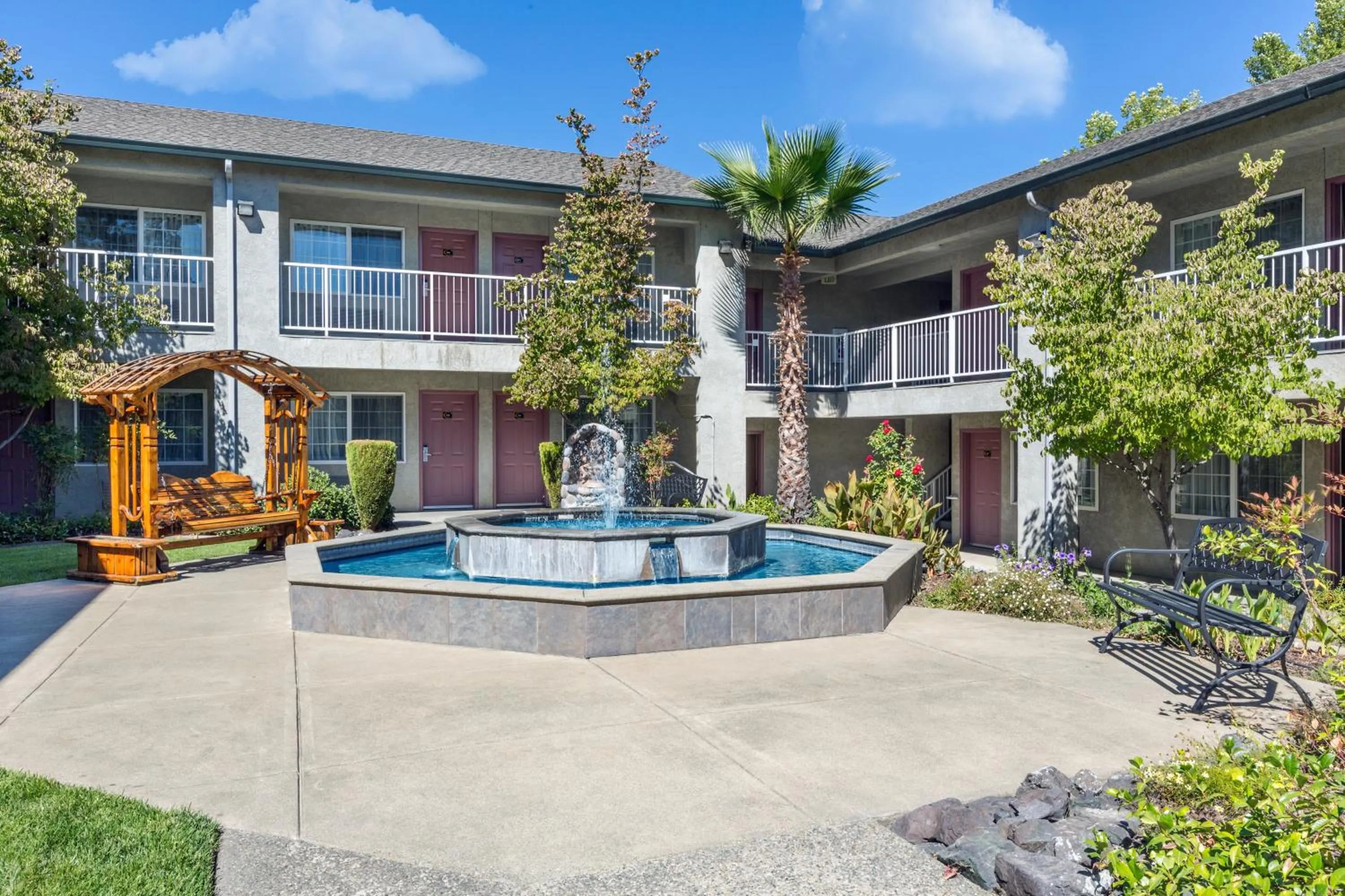 Garden, Property Building in Super 8 by Wyndham Willits