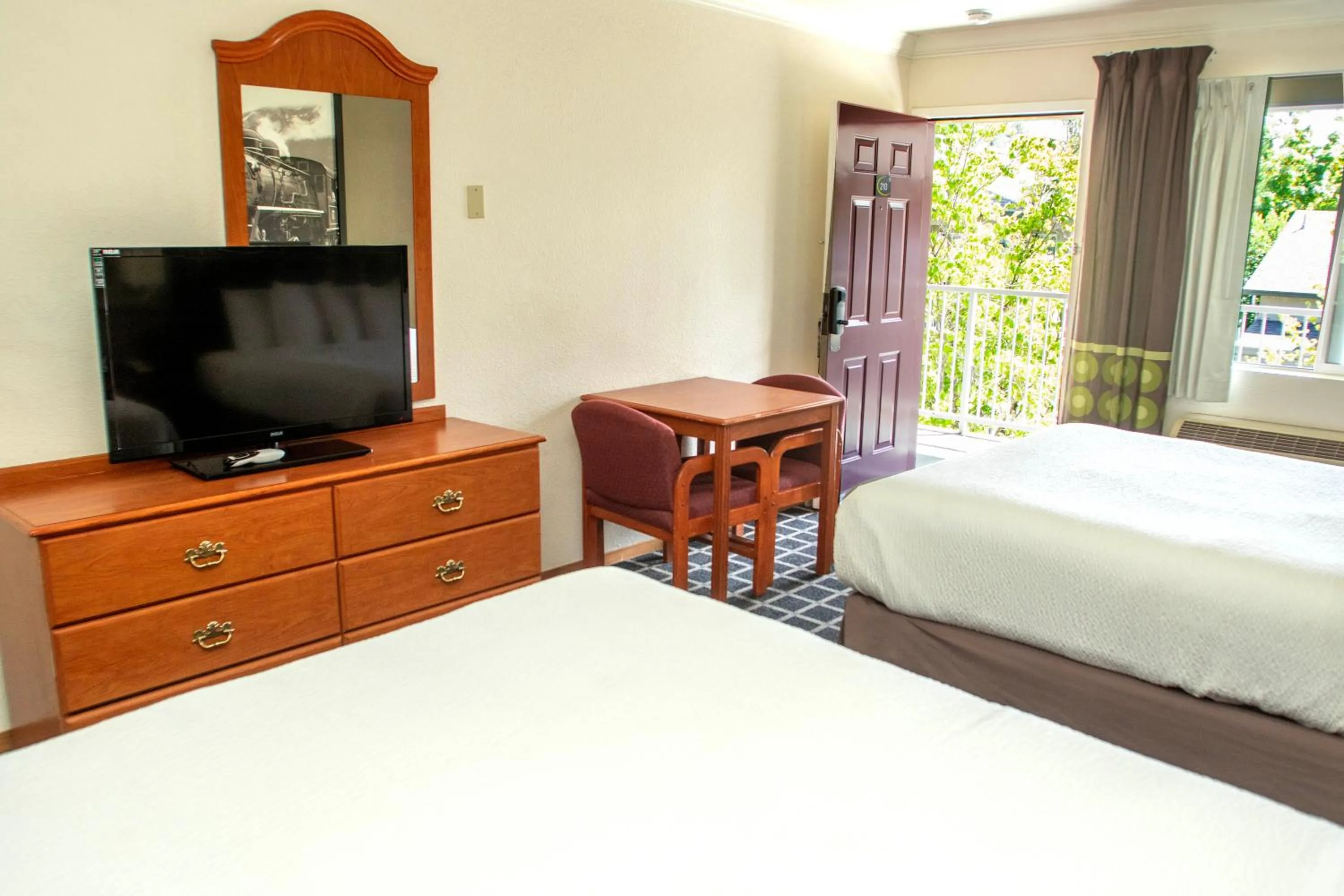 Bed in Super 8 by Wyndham Willits