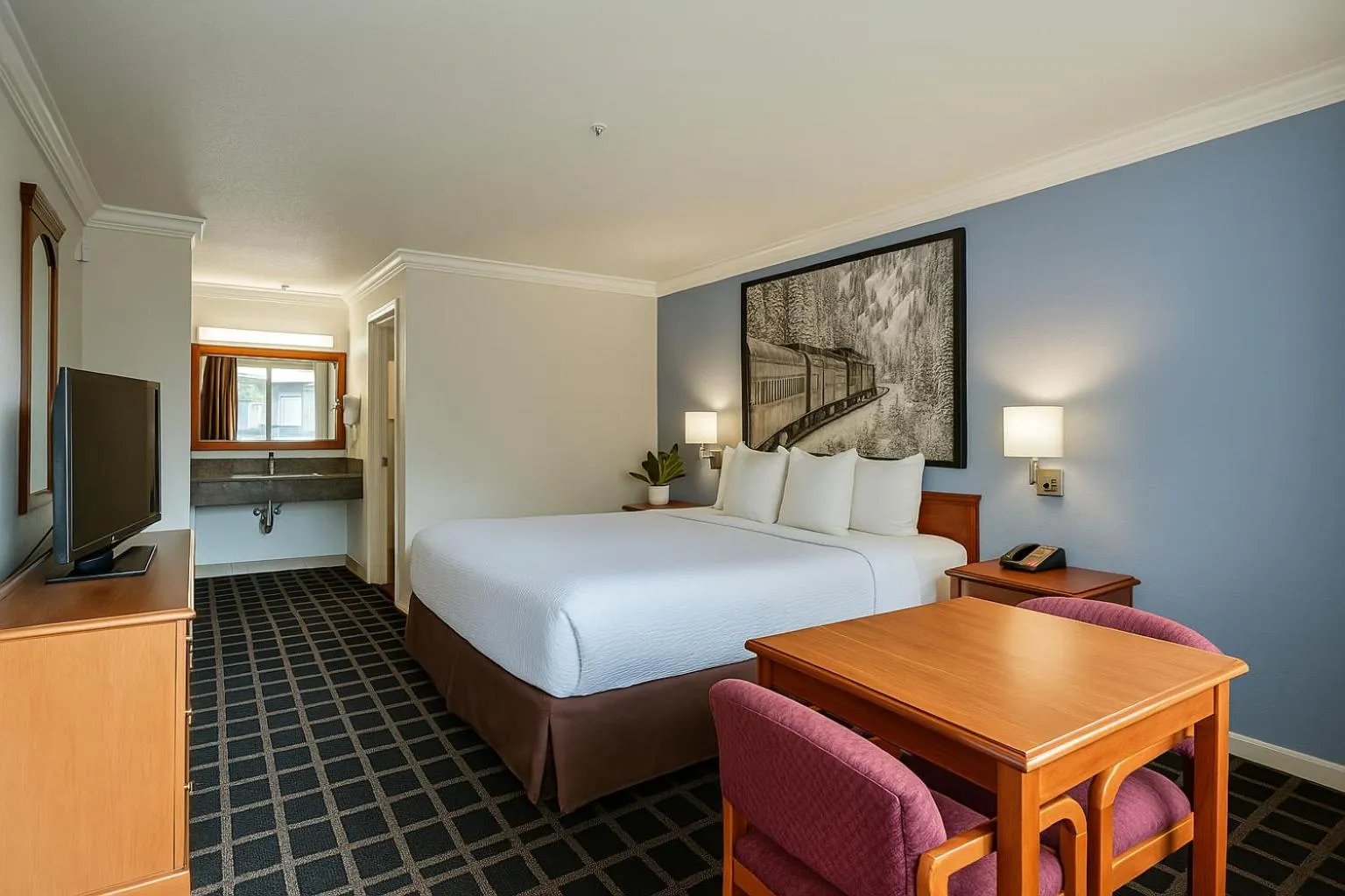 Bedroom, Bed in Creekside Inn & Suites