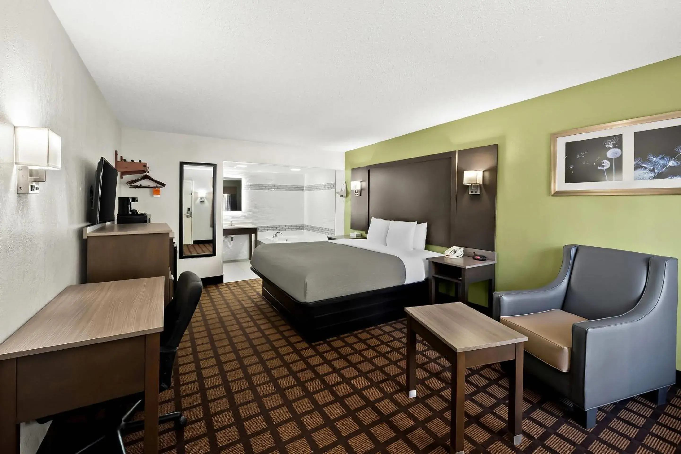 Bedroom, Bed in Quality Inn Raeford Bedroom, Bed in Quality Inn Raeford