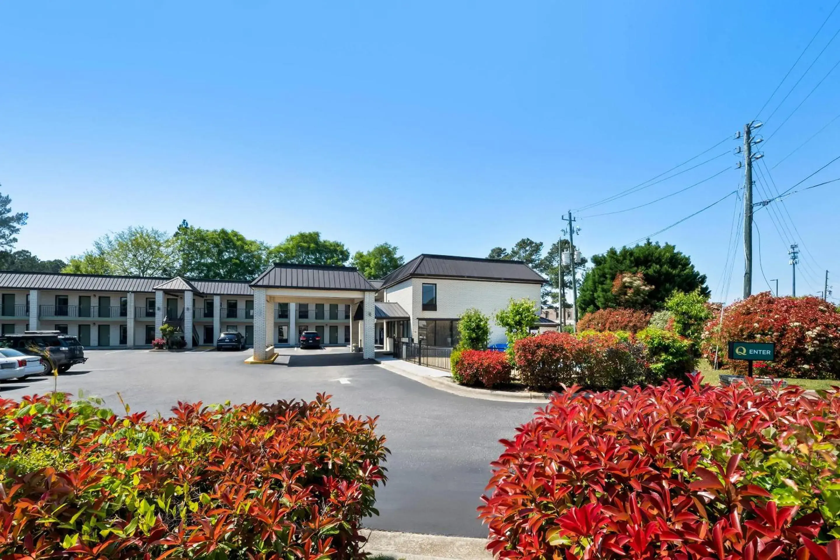 Property building in Quality Inn Raeford Property building in Quality Inn Raeford