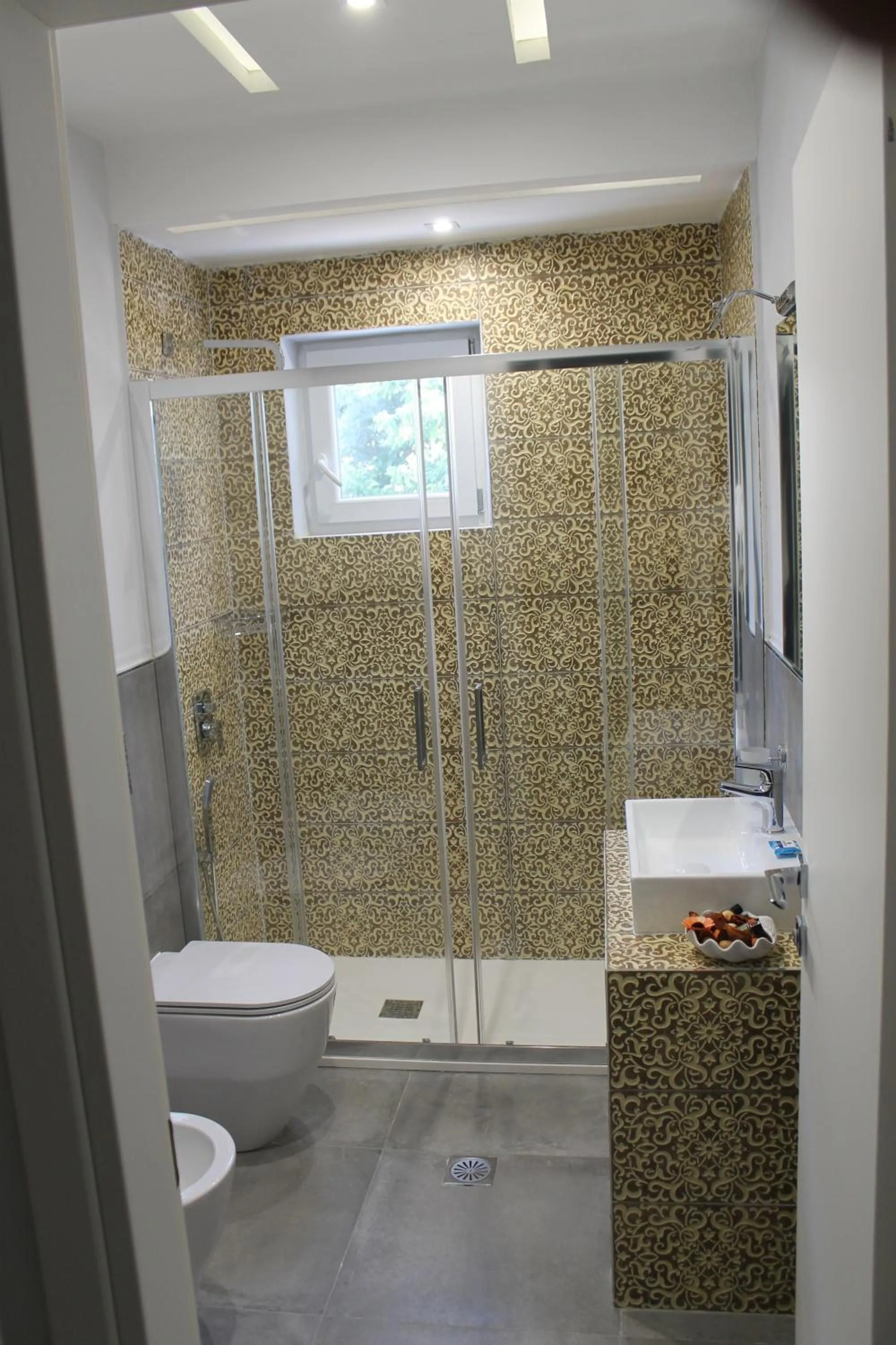 Bathroom in Olive Luxury Rooms