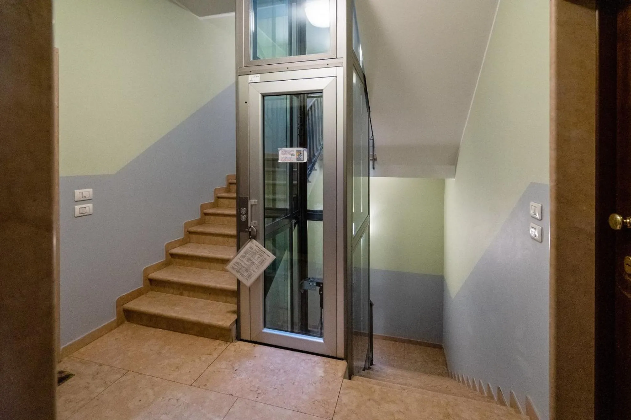 elevator in Mazzini Suite
