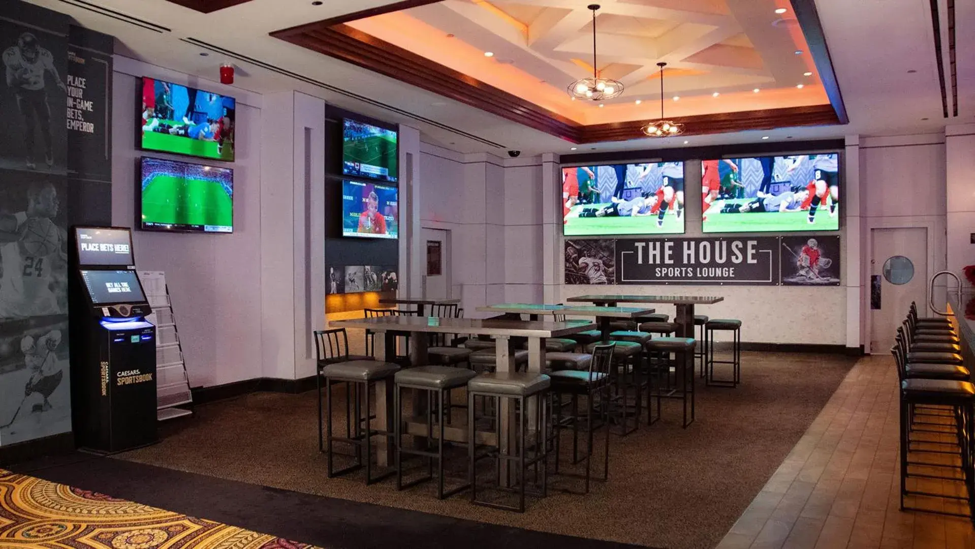 Lounge or bar in Caesars Windsor, A Caesars Destination Lounge or bar in Caesars Windsor, A Caesars Destination