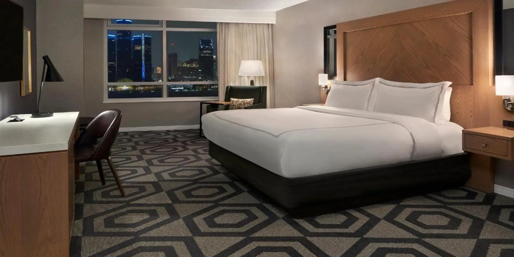 Bedroom, Bed in Caesars Windsor, A Caesars Destination