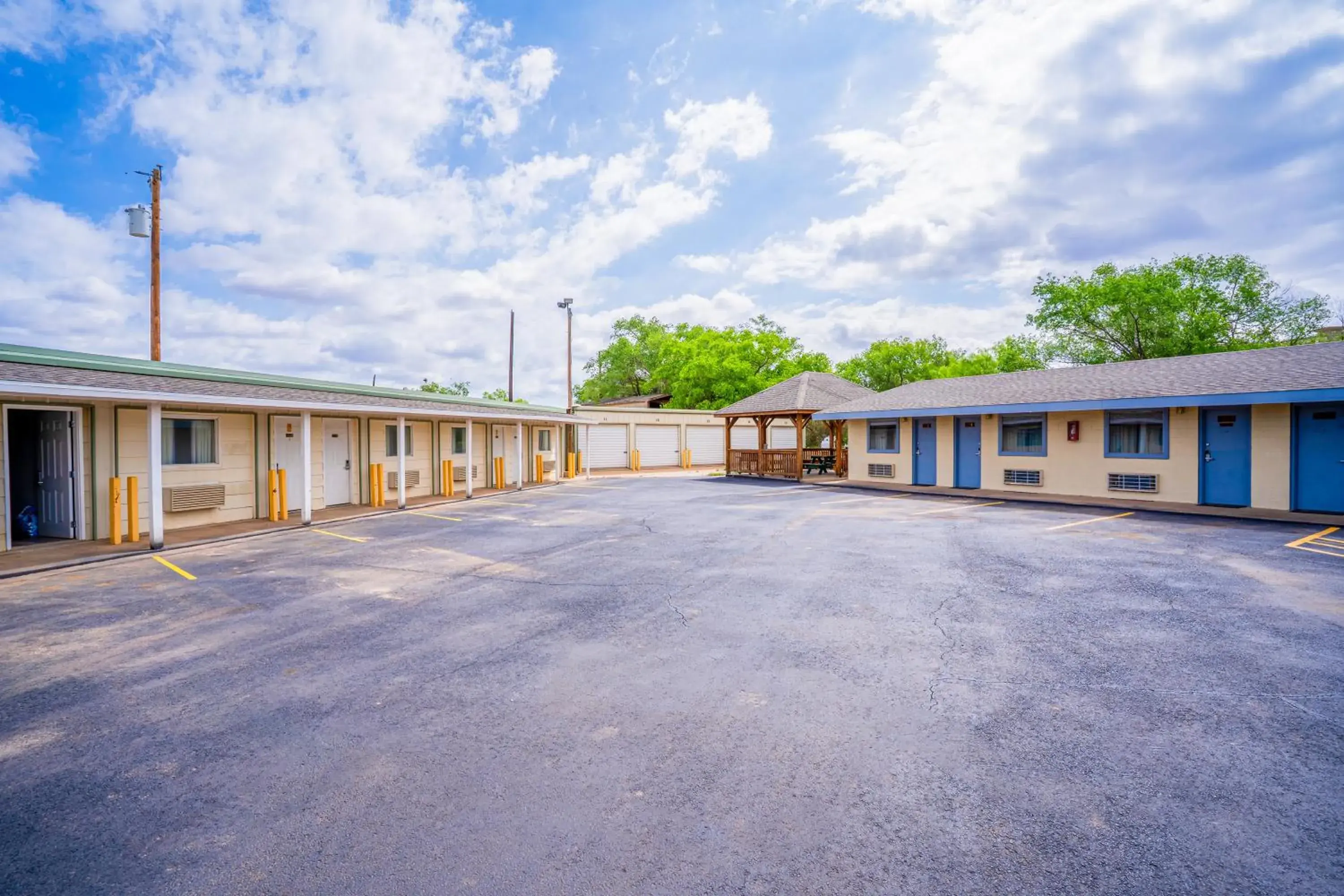 Facade/entrance in Purple Sage By OYO Snyder TX Facade/entrance in Purple Sage By OYO Snyder TX