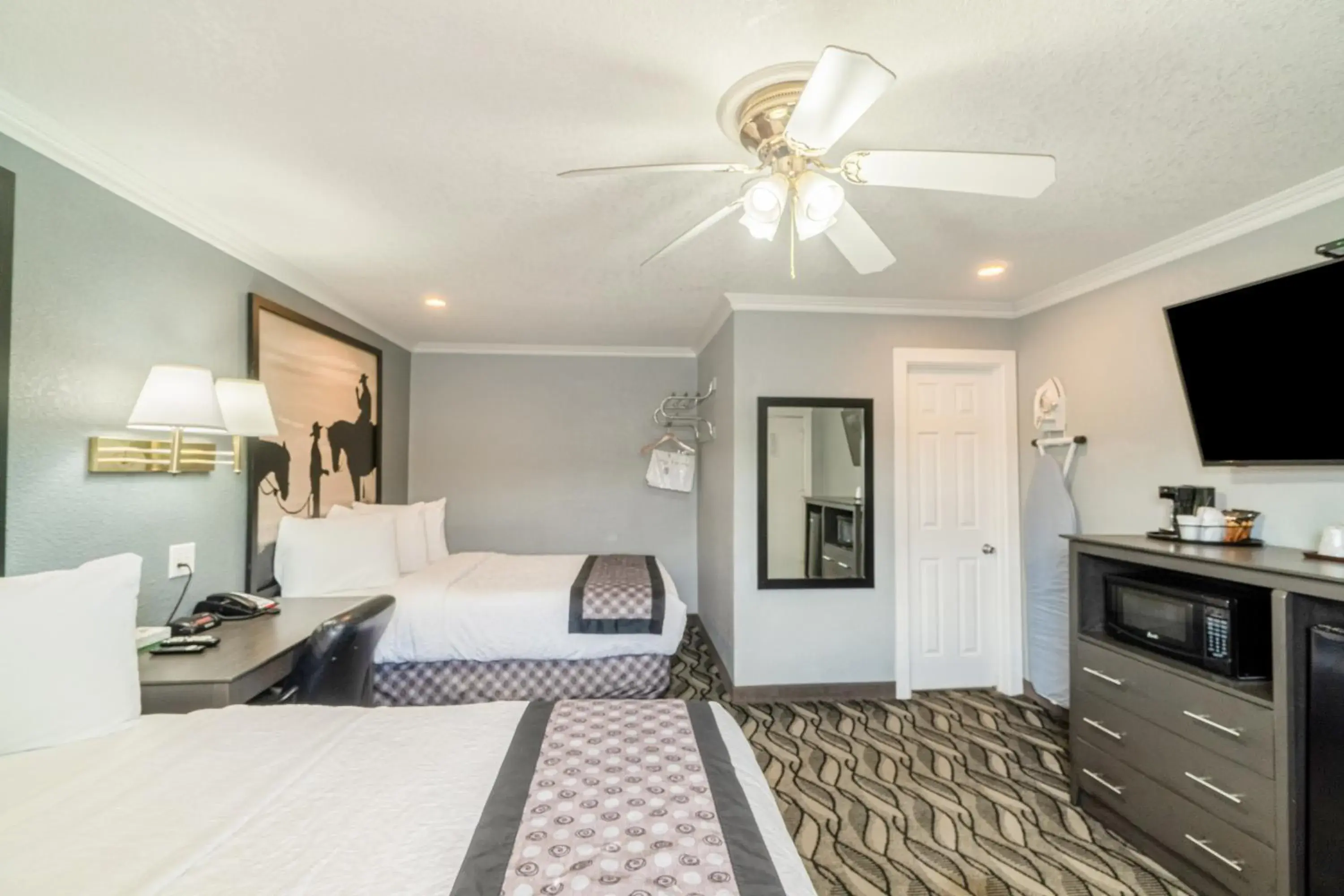 Bedroom, Bed in Purple Sage By OYO Snyder TX Bedroom, Bed in Purple Sage By OYO Snyder TX