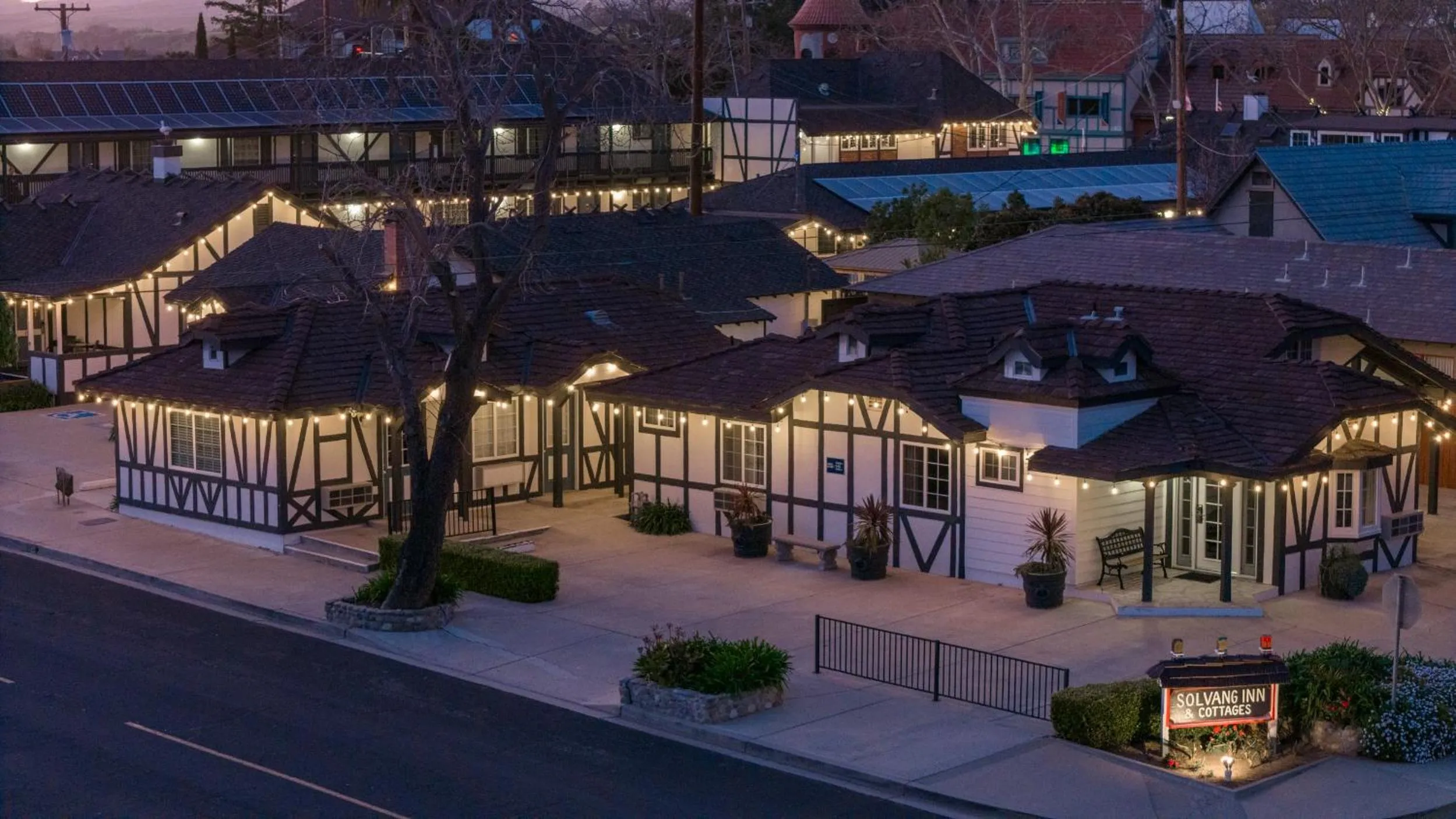 Property building in Solvang Inn & Cottages