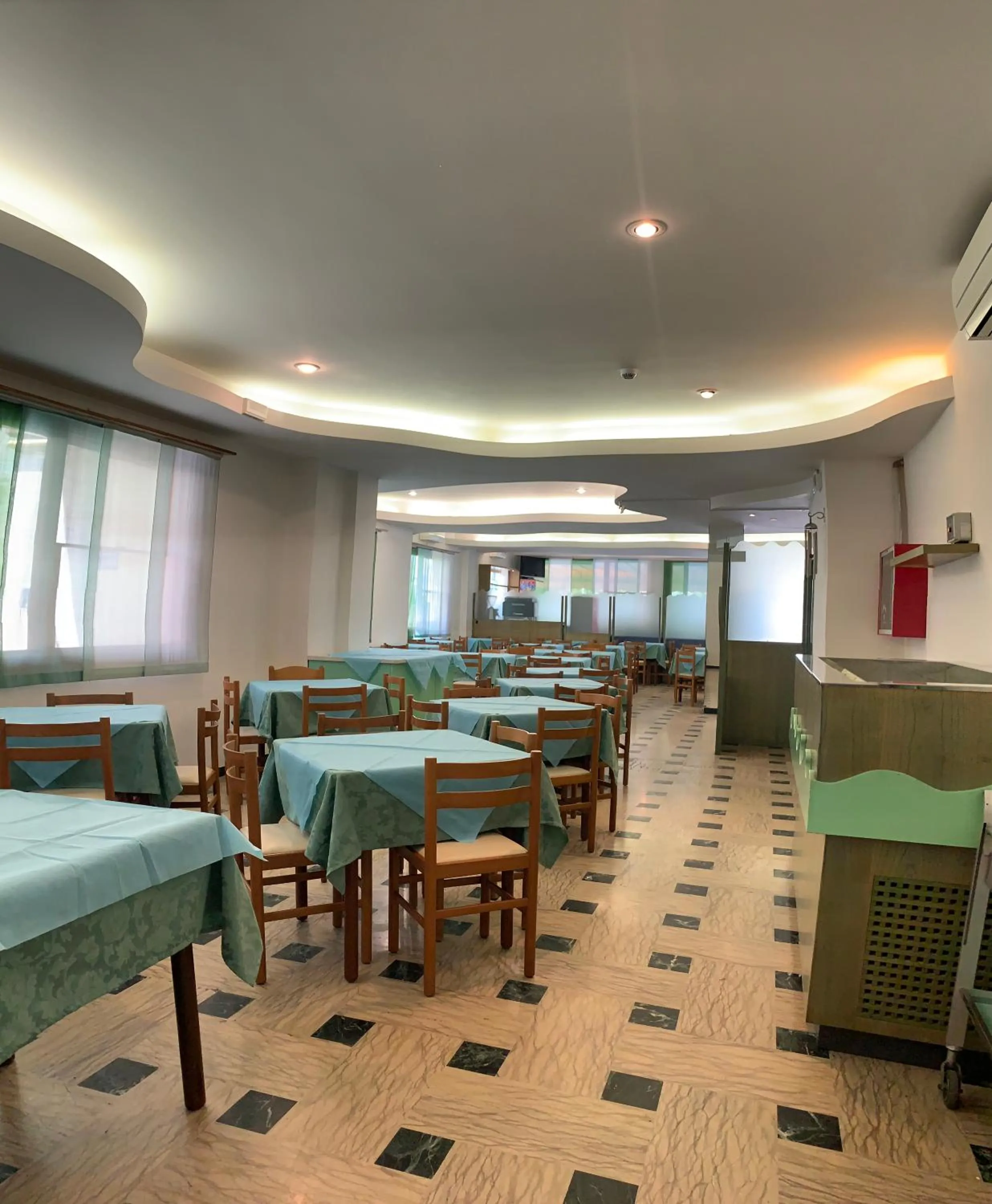 Restaurant/places to eat in Hotel Del Vecchio