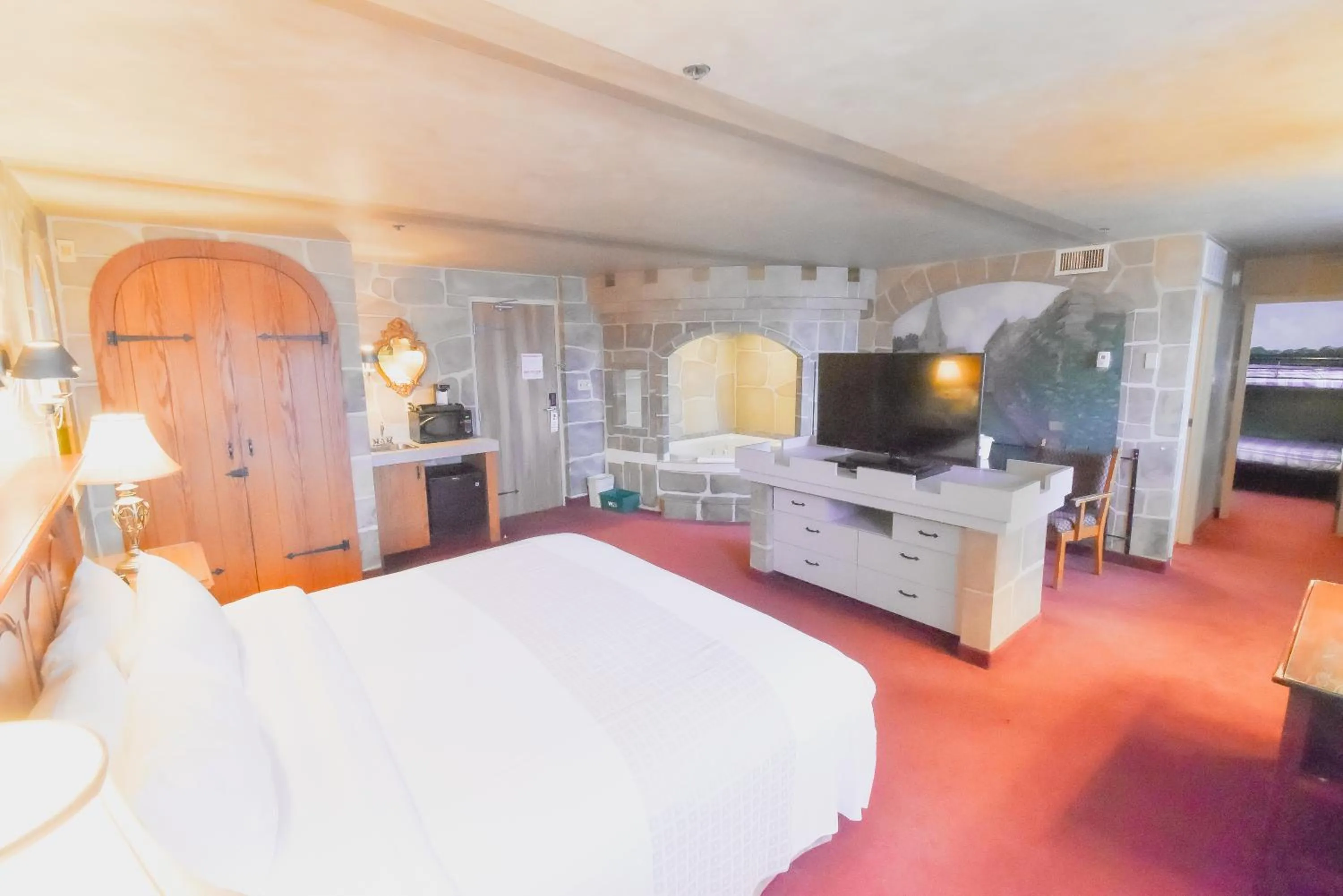 Photo of the whole room, Bed in Canad Inns Destination Centre Fort Garry