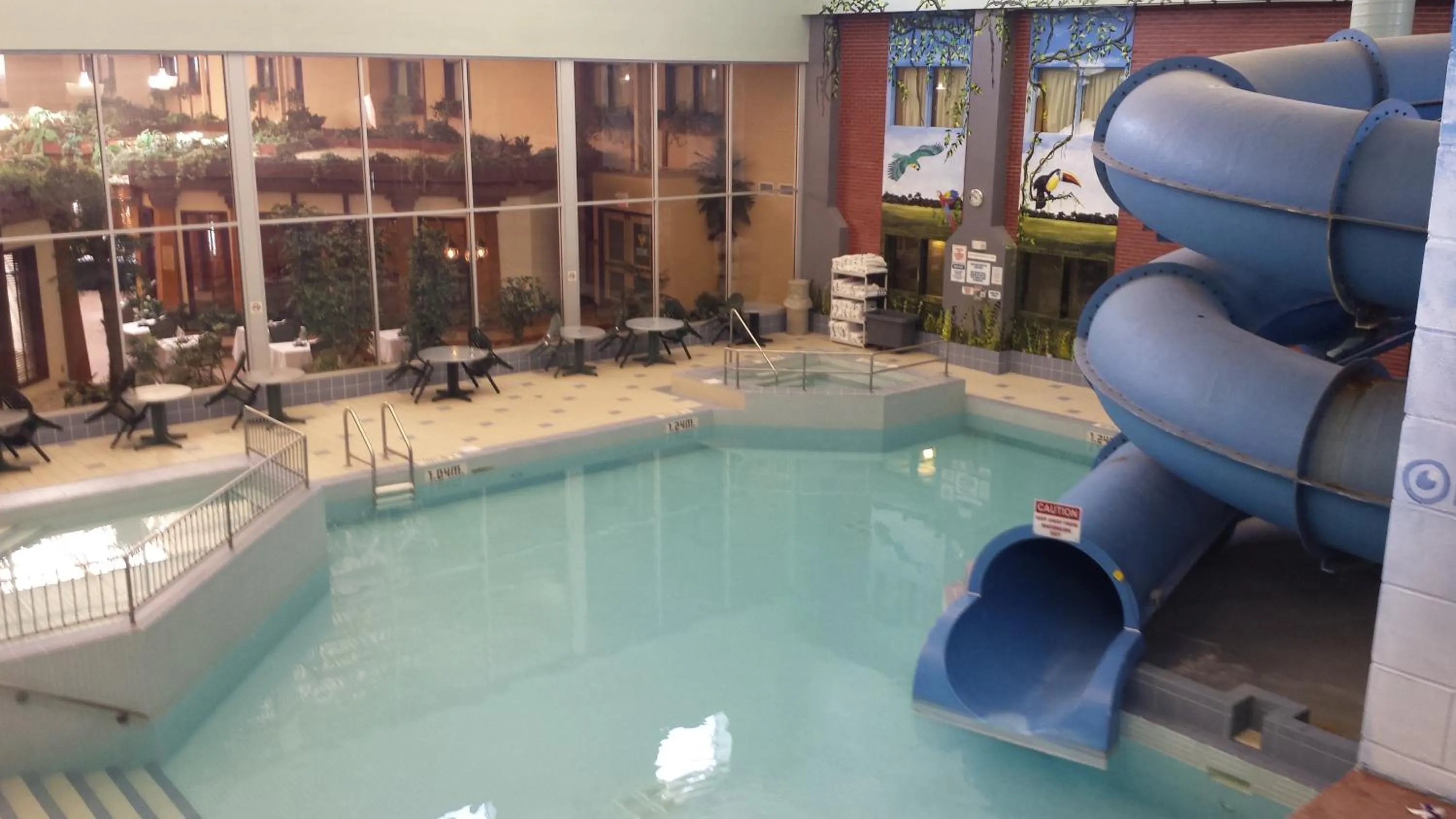 Swimming pool in Canad Inns Destination Centre Fort Garry