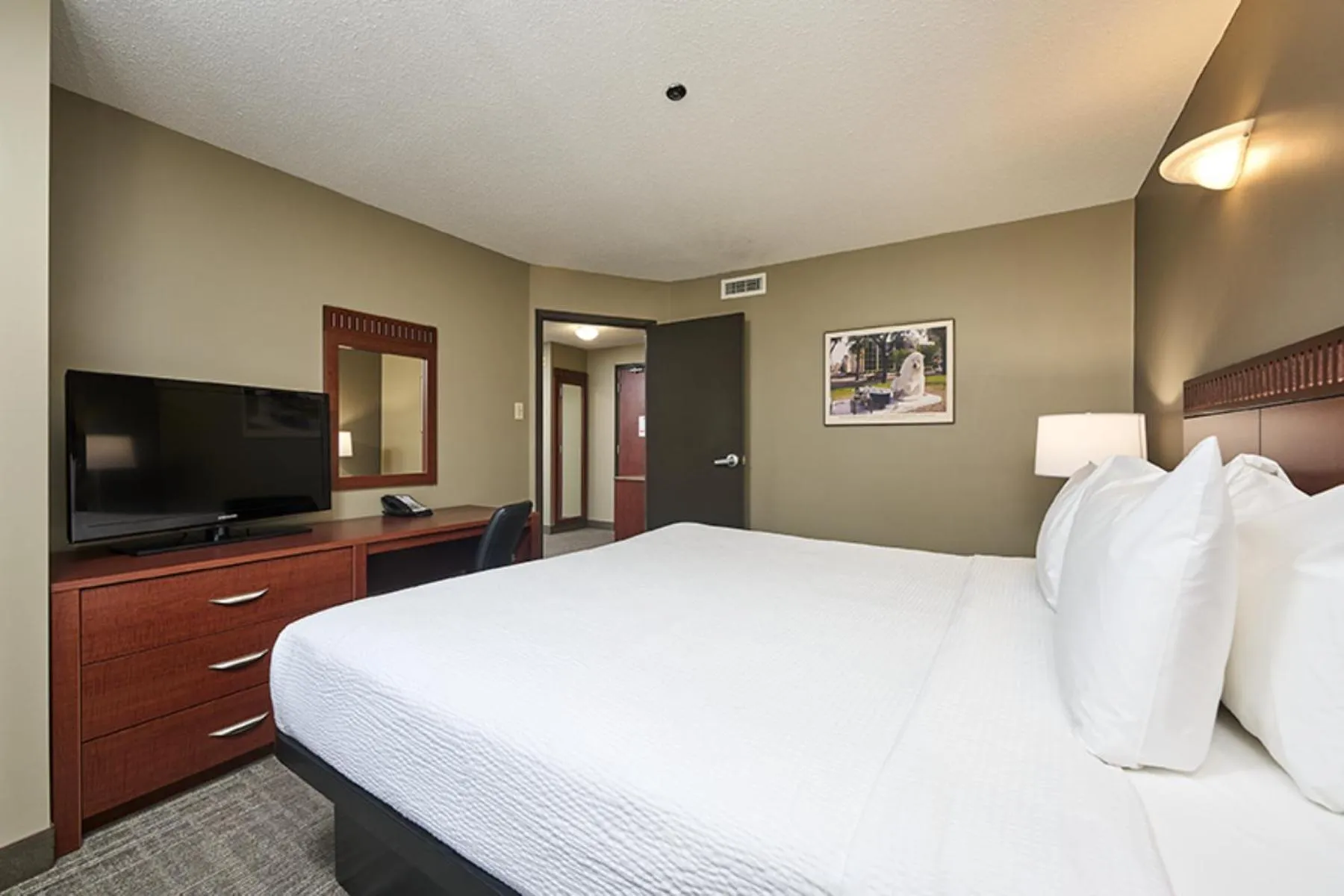 Bed in Canad Inns Destination Centre Fort Garry