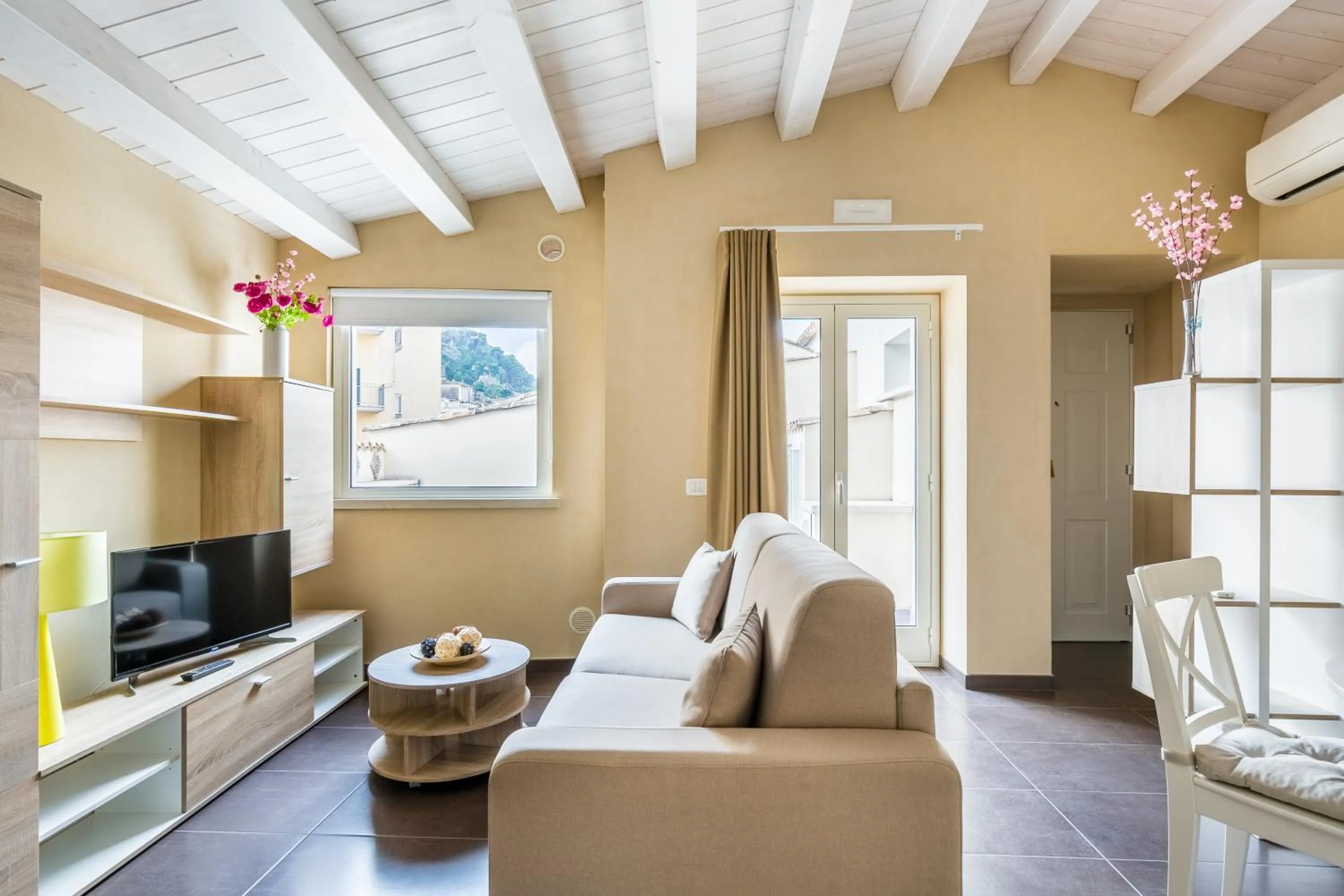 TV and multimedia in Modica for Family - Rooms and Apartments