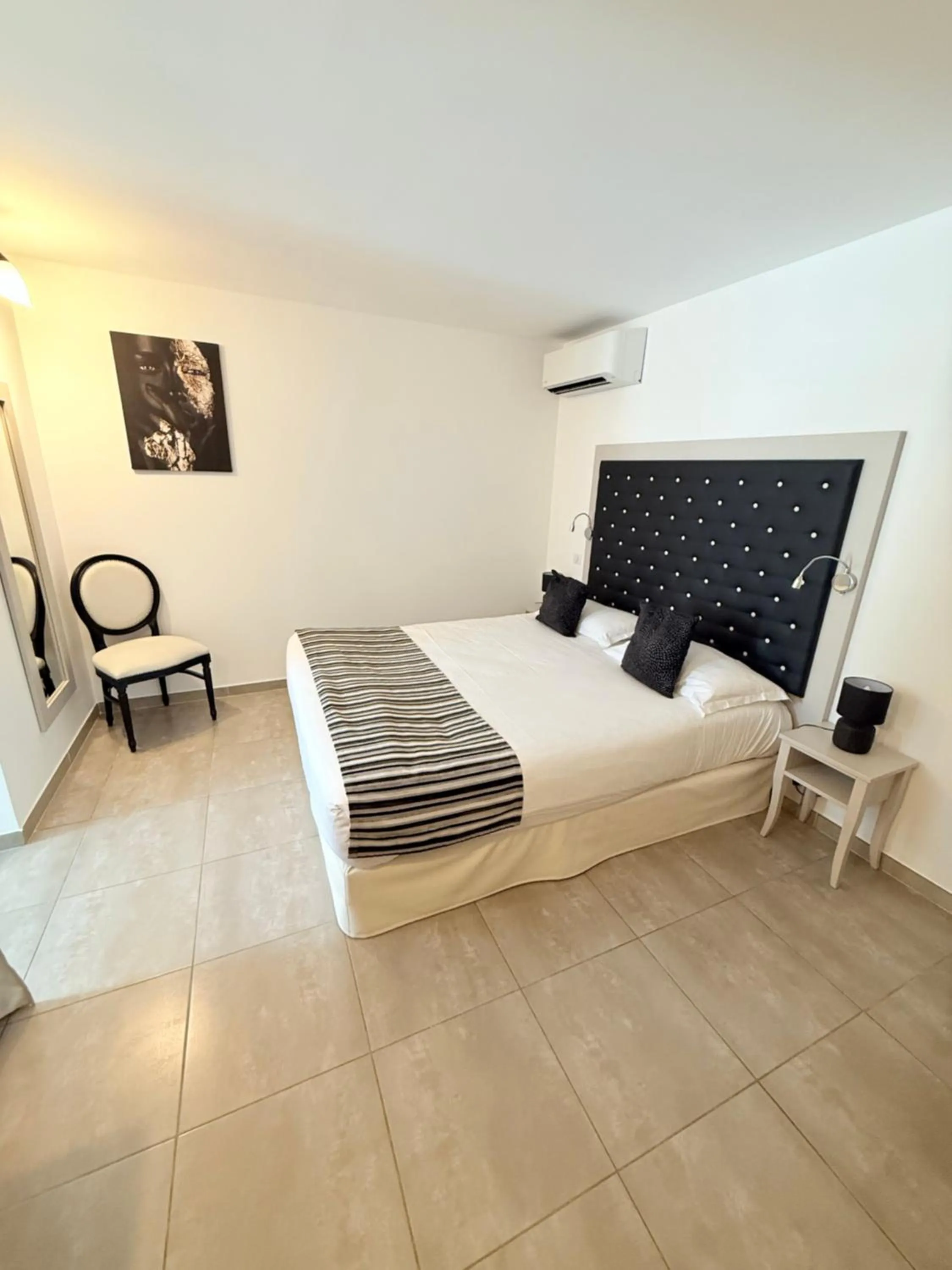 Bedroom, Bed in A STORIA