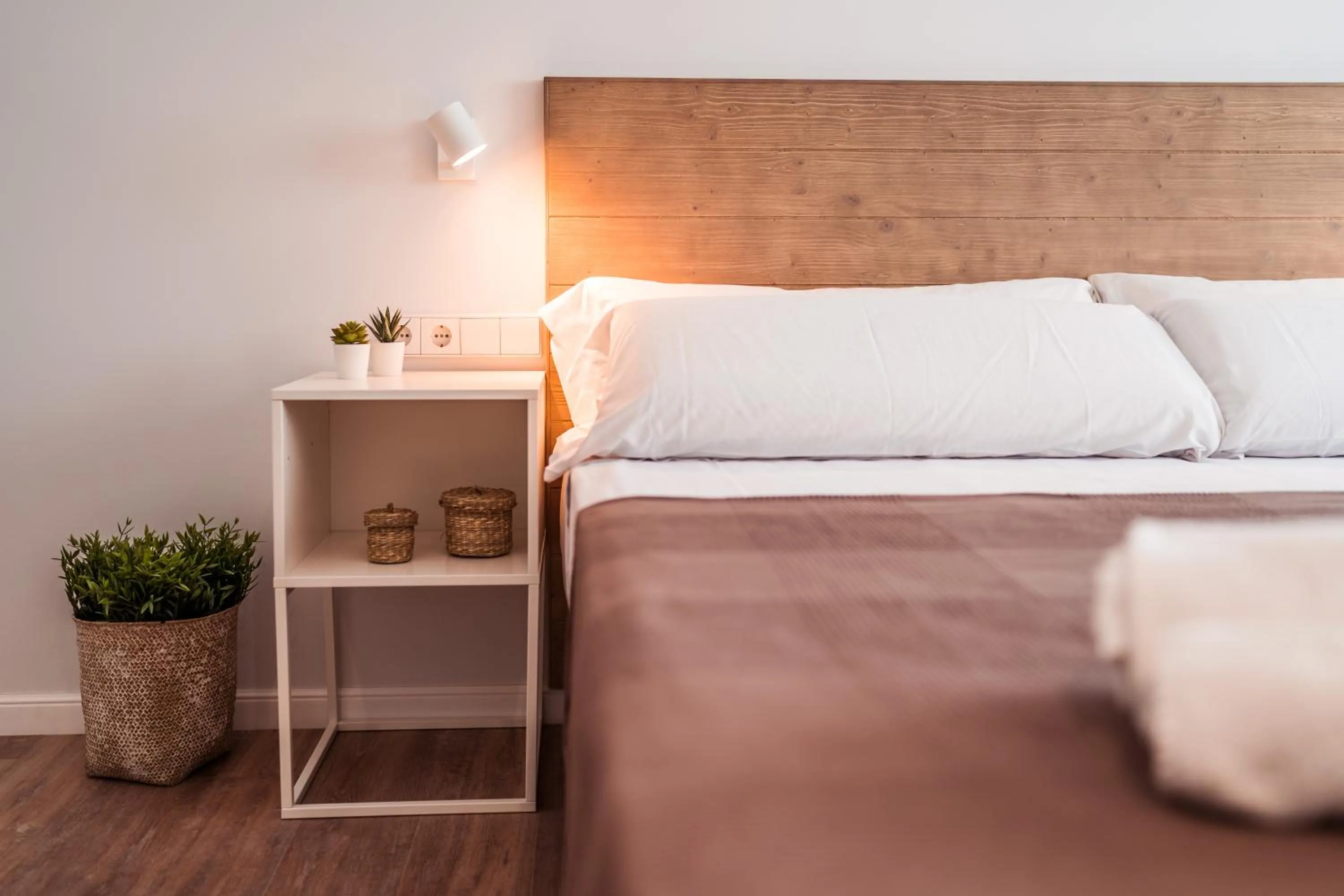 Bedroom, Bed in Lindala