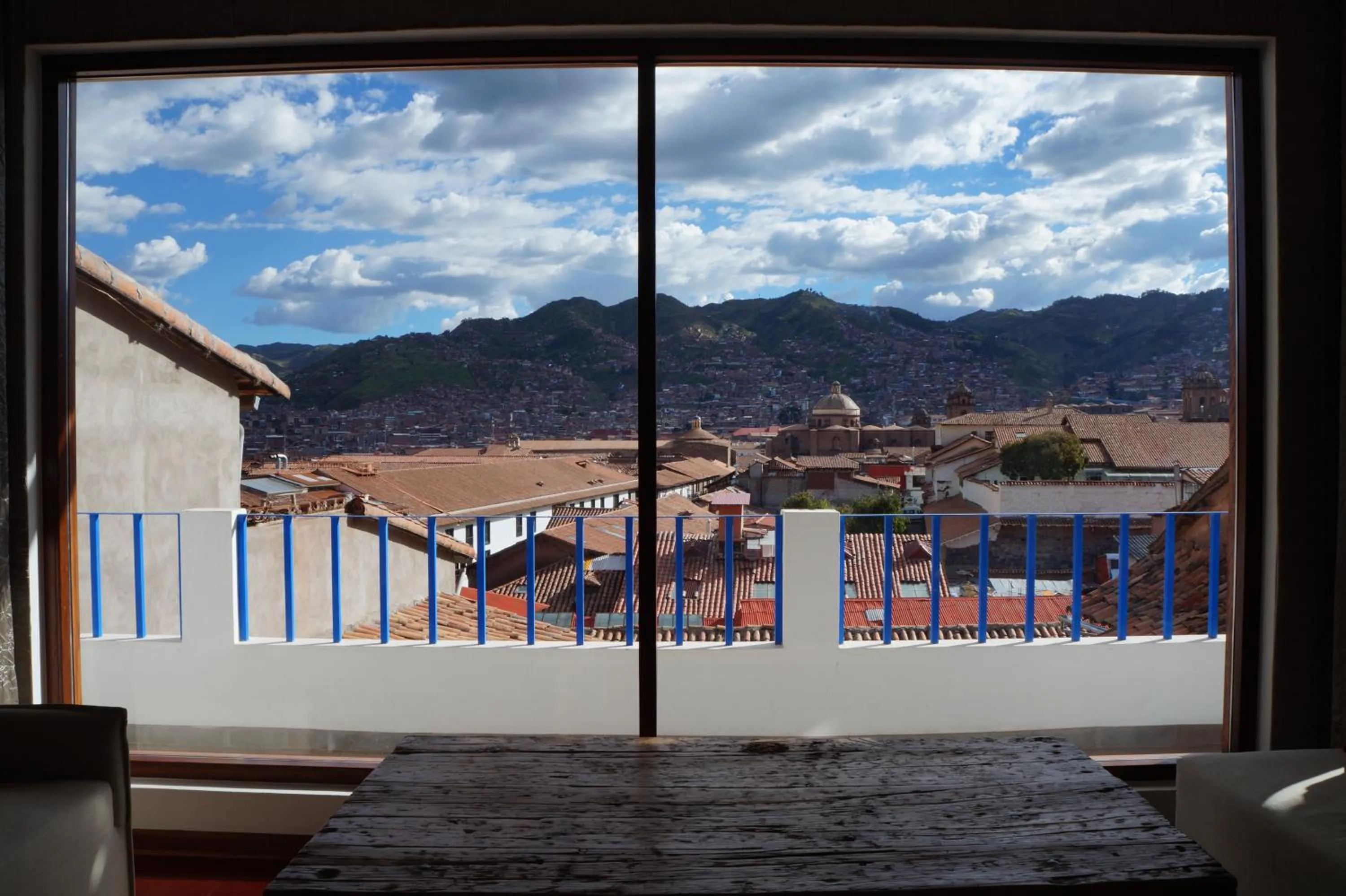 Communal lounge/ TV room in Tocuyeros Boutique Hotel