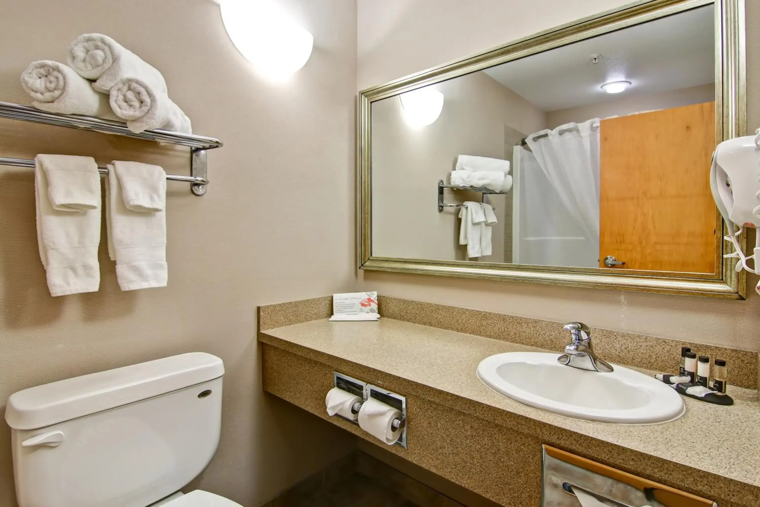 King Suite in Canalta Oyen King Suite in Canalta Oyen