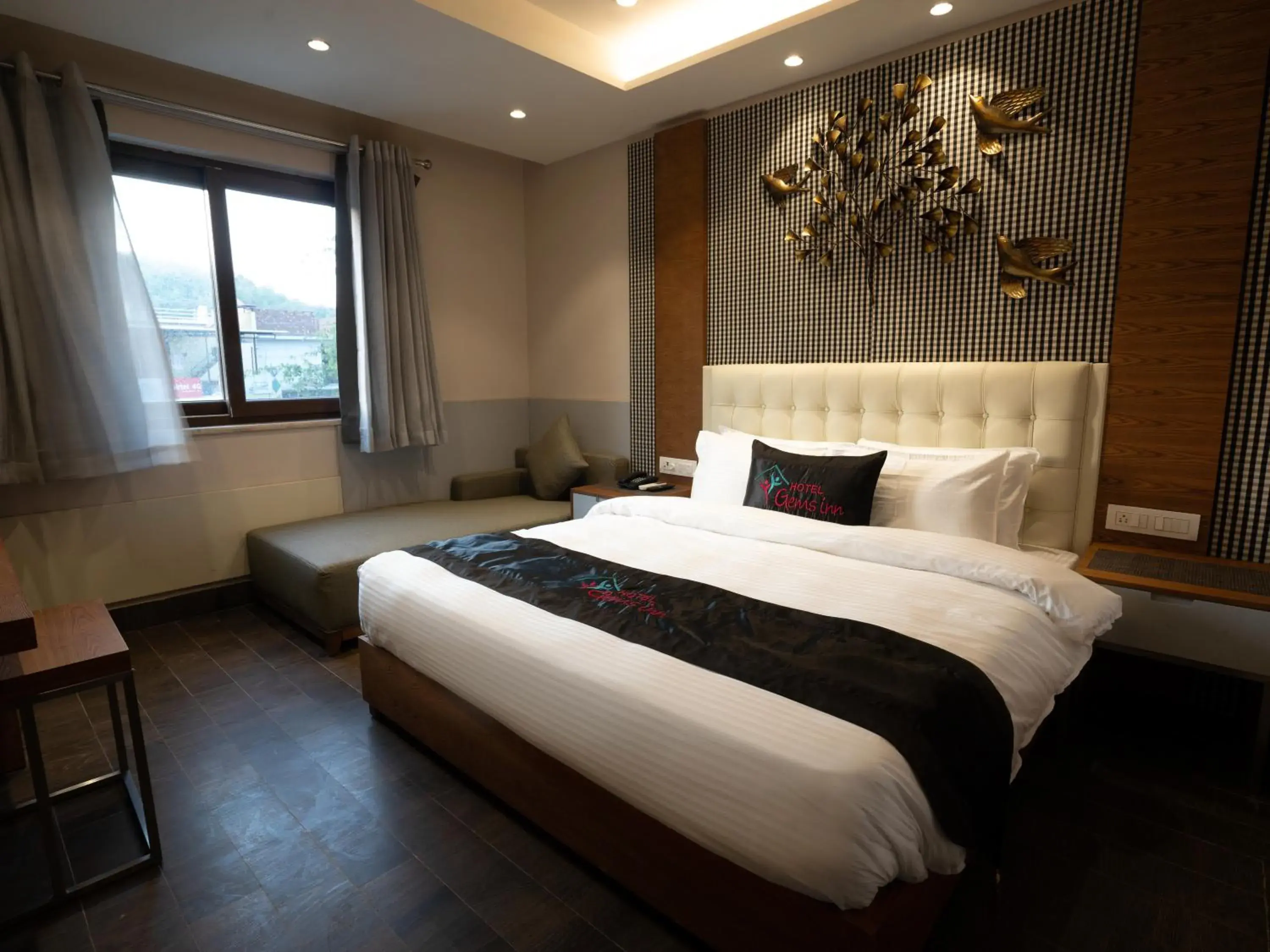 Bed in Hotel Gems Inn Bed in Hotel Gems Inn