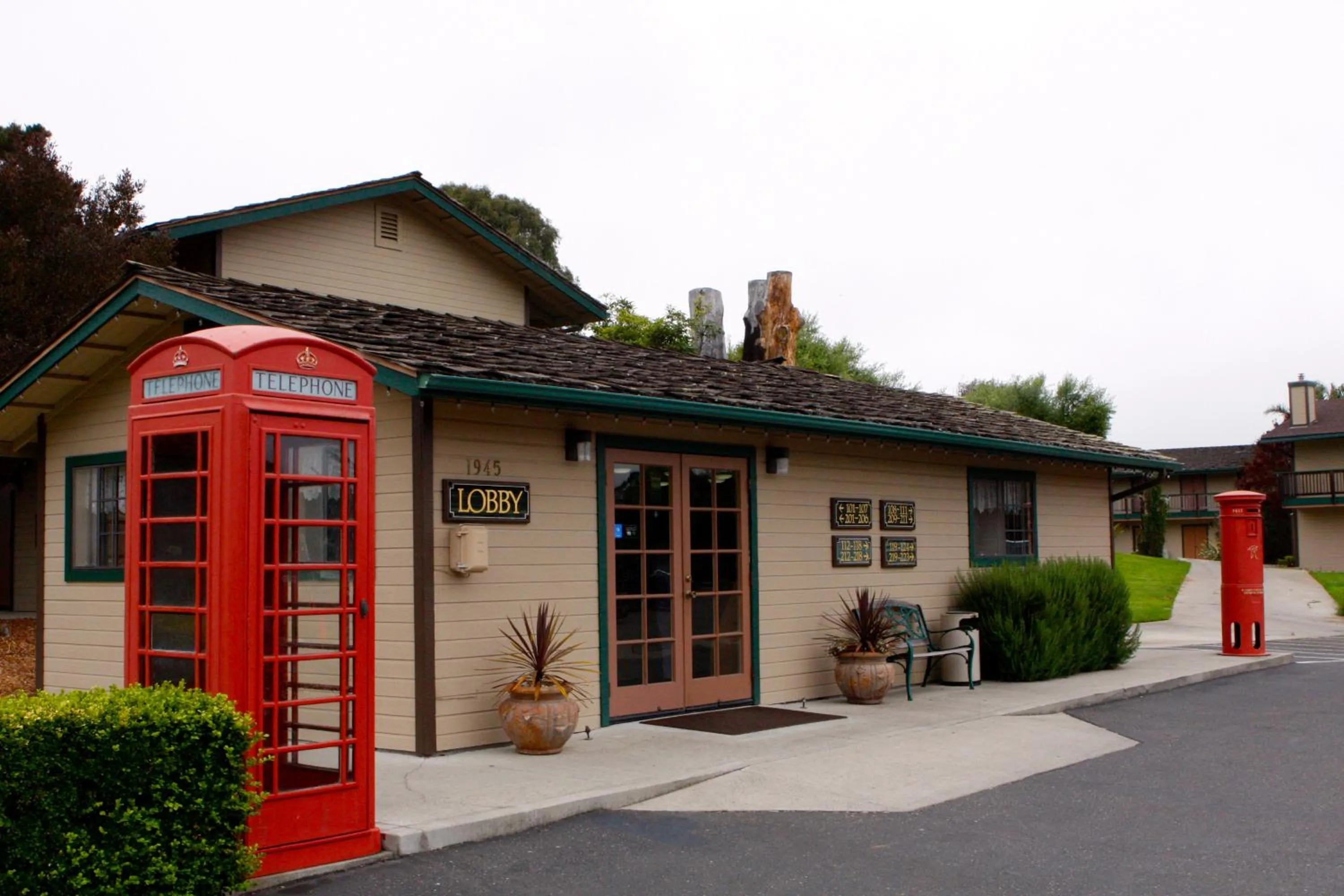 Facade/entrance in Sea Pines Golf Resort