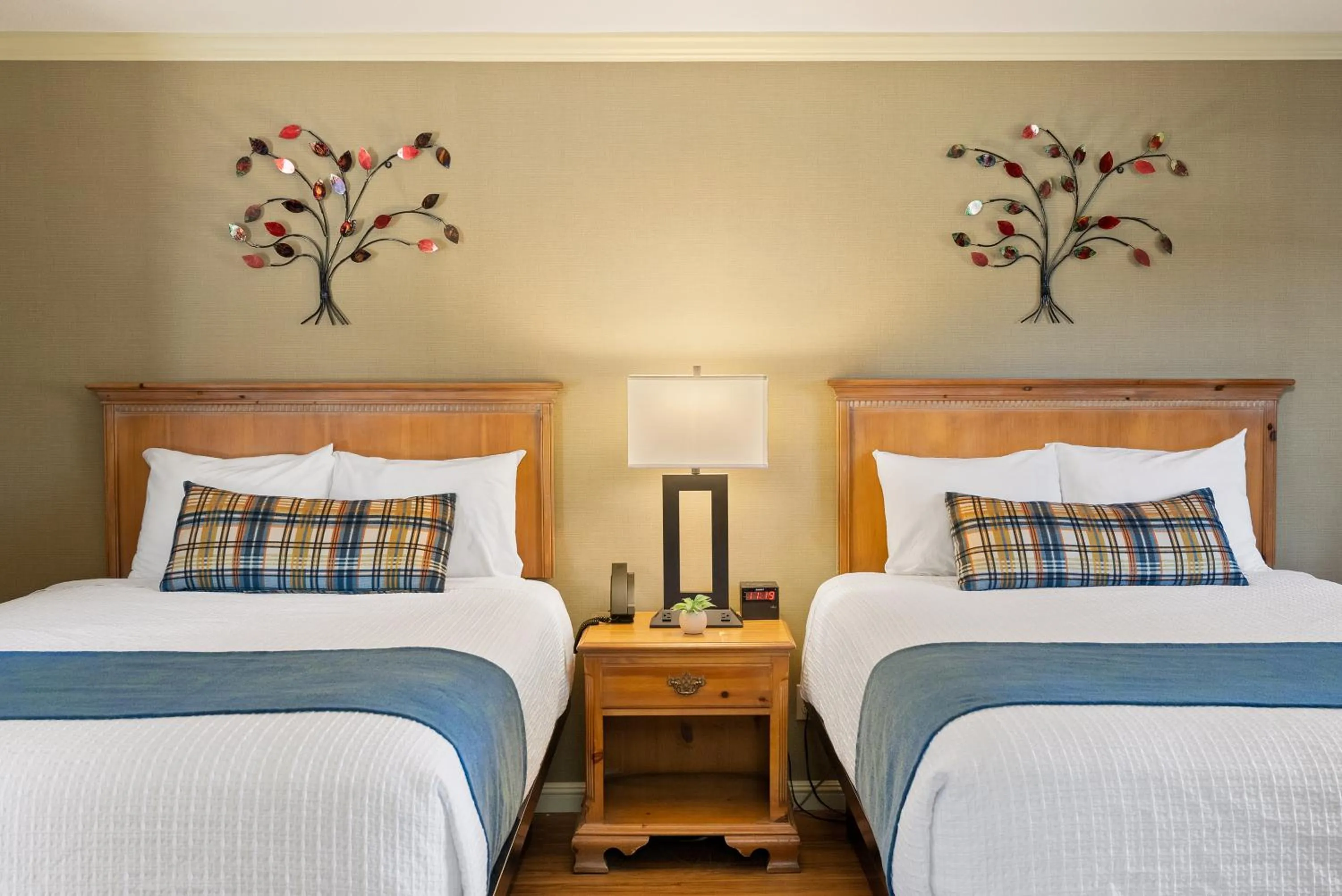 Bed in Sea Pines Golf Resort