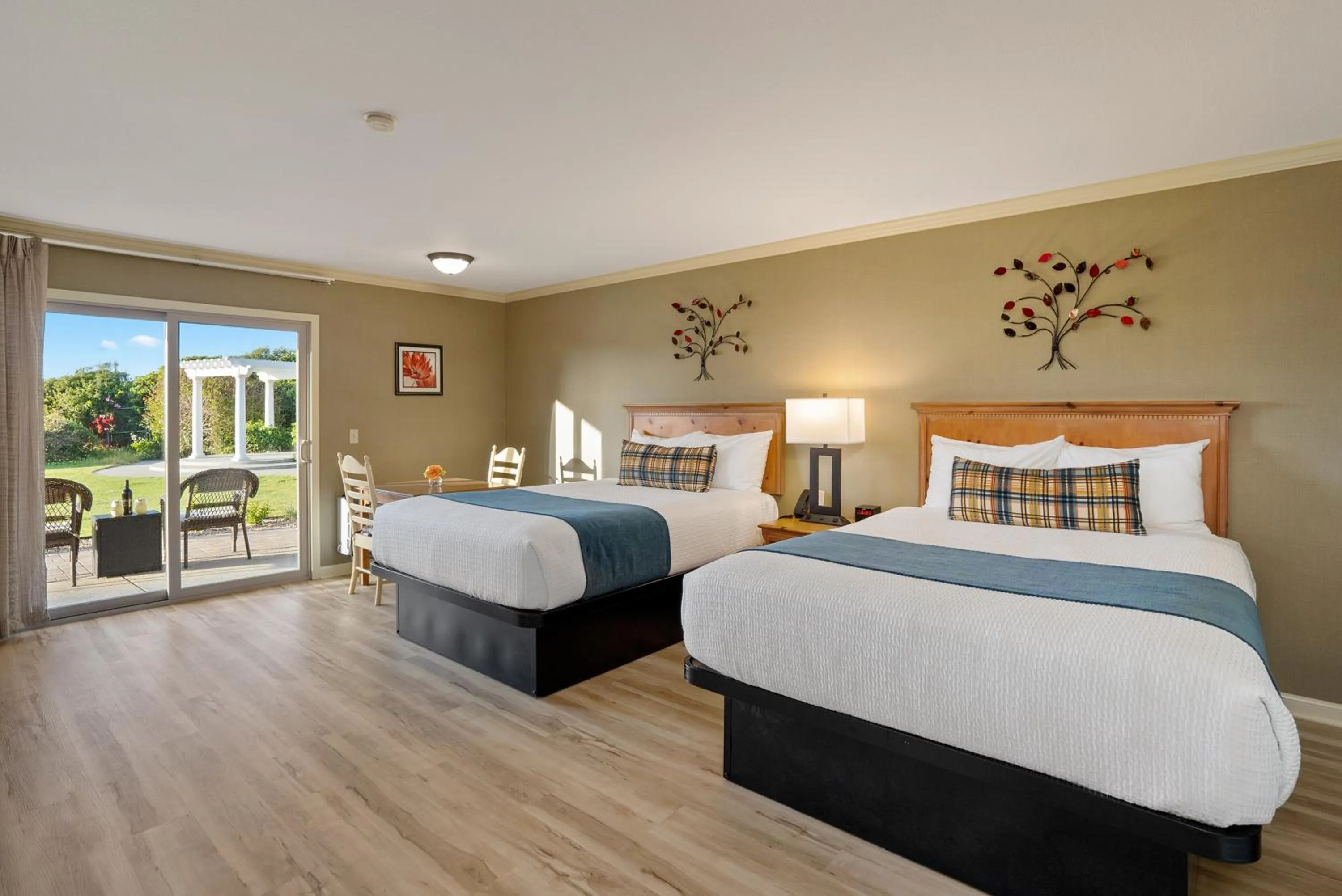 Bed in Sea Pines Golf Resort