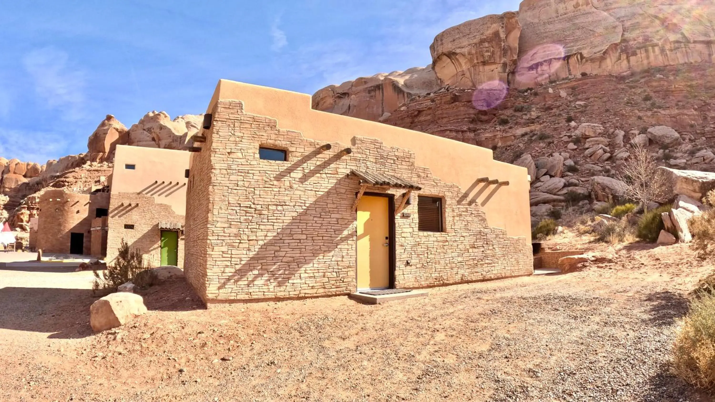 Property building in Bluff Dwellings Resort Property building in Bluff Dwellings Resort