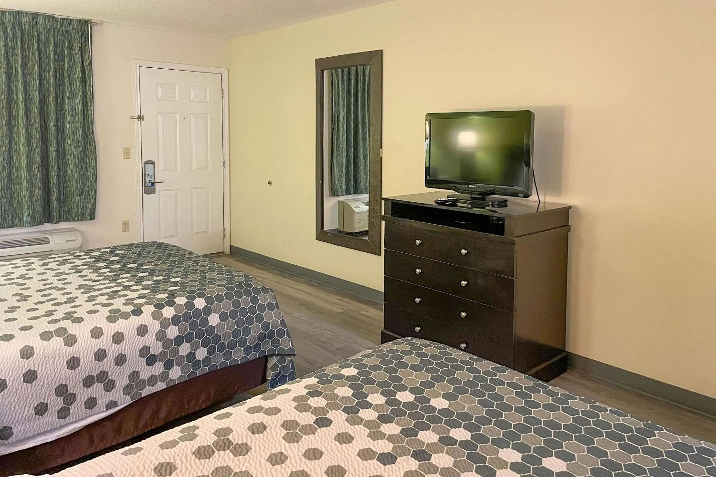 Bedroom, Bed in Econo Lodge Inn & Suites Sweetwater I-20
