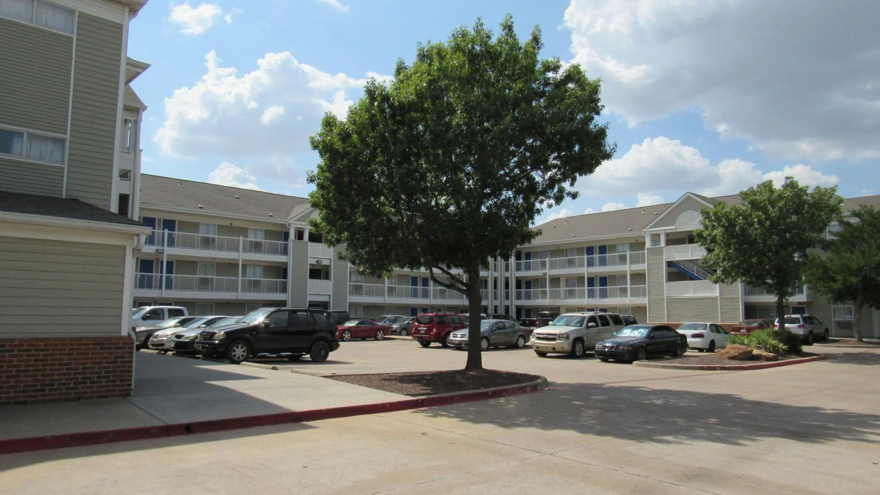 InTown Suites Extended Stay Arlington TX - Six Flags