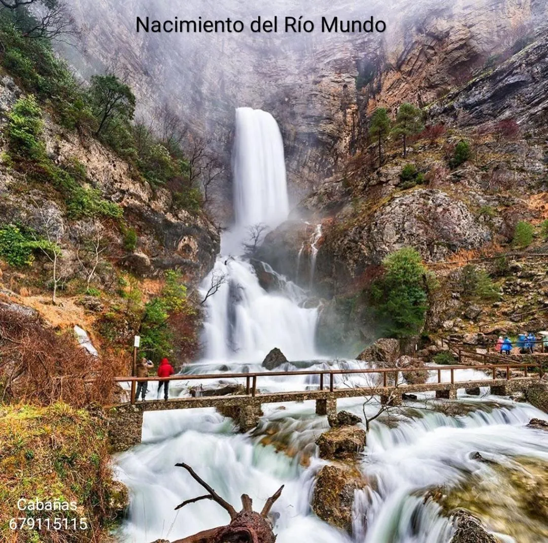 Natural landscape in La cabaña del lago en ZAFIRO LAGUNAZO Parque Natural del Río Mundo