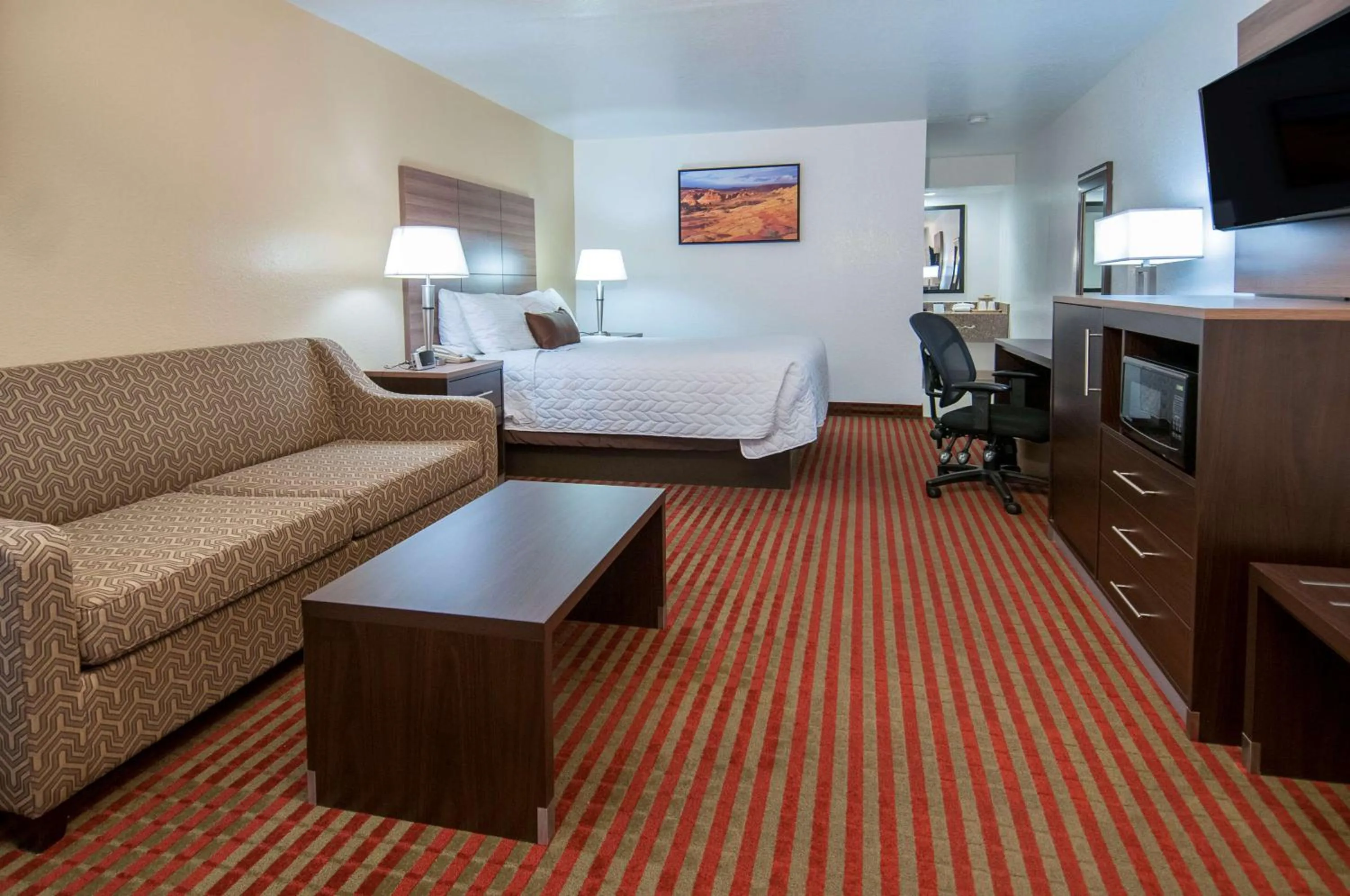 Photo of the whole room, Bed in Best Western Santa Rosa Inn